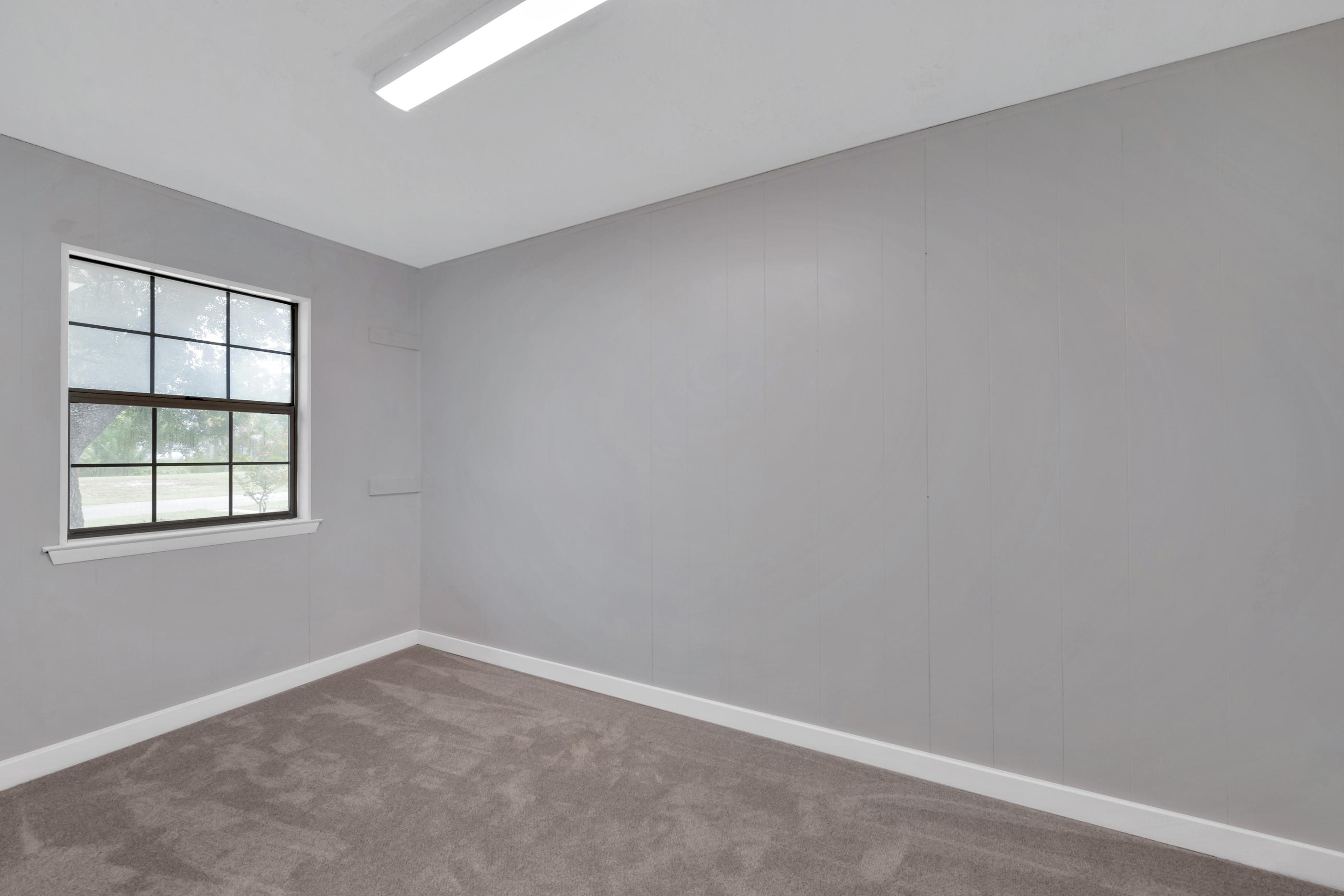 ROBLEDAL ESTATES - Residential