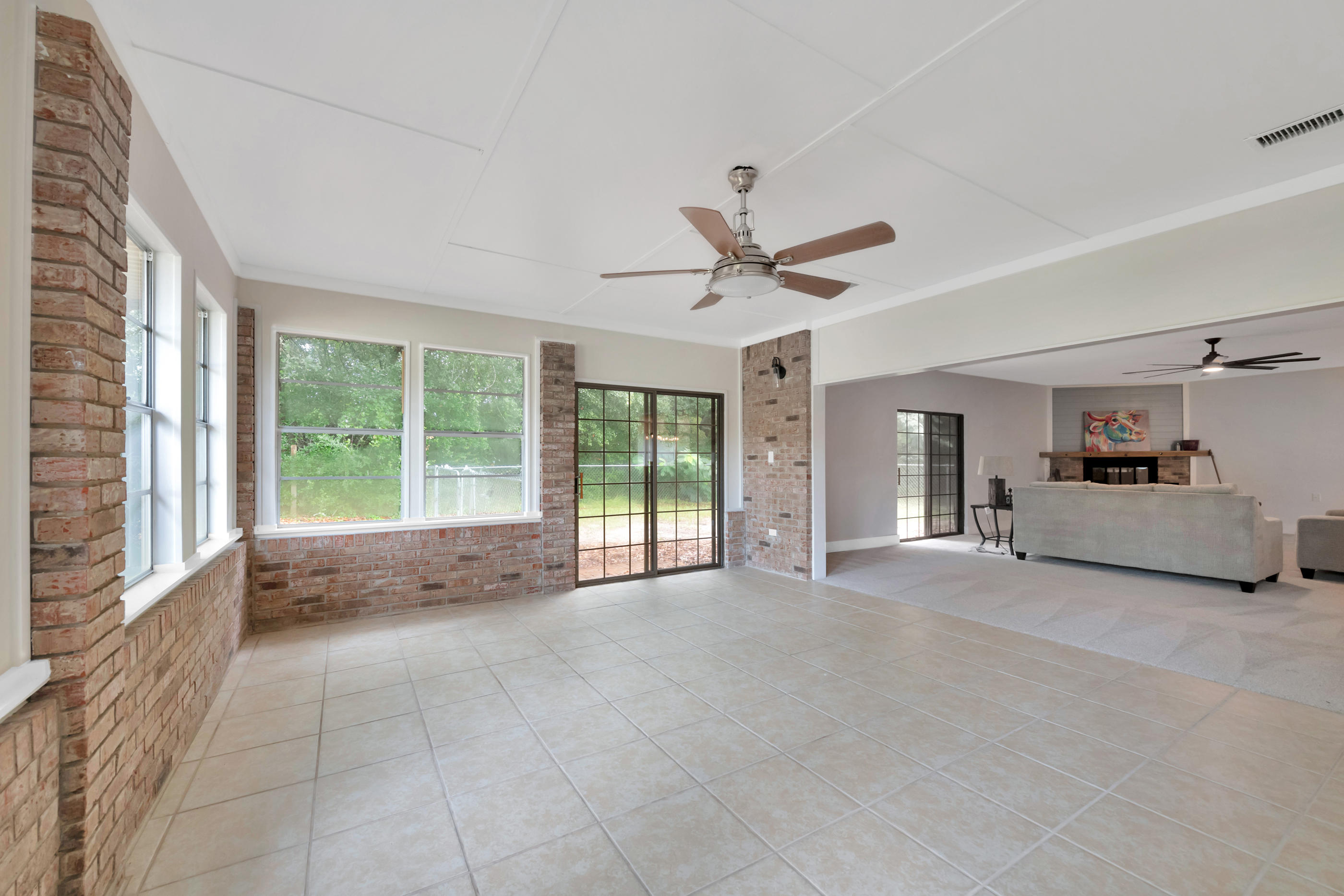 ROBLEDAL ESTATES - Residential