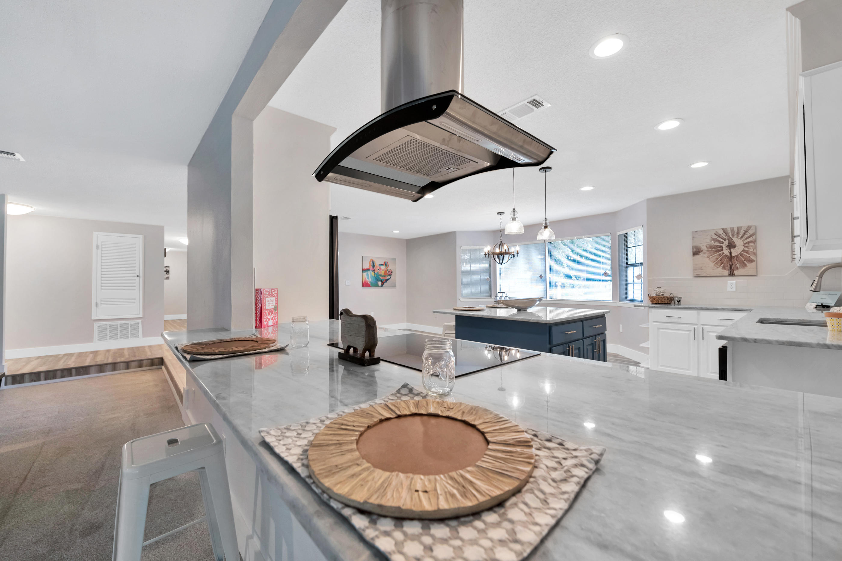 ROBLEDAL ESTATES - Residential