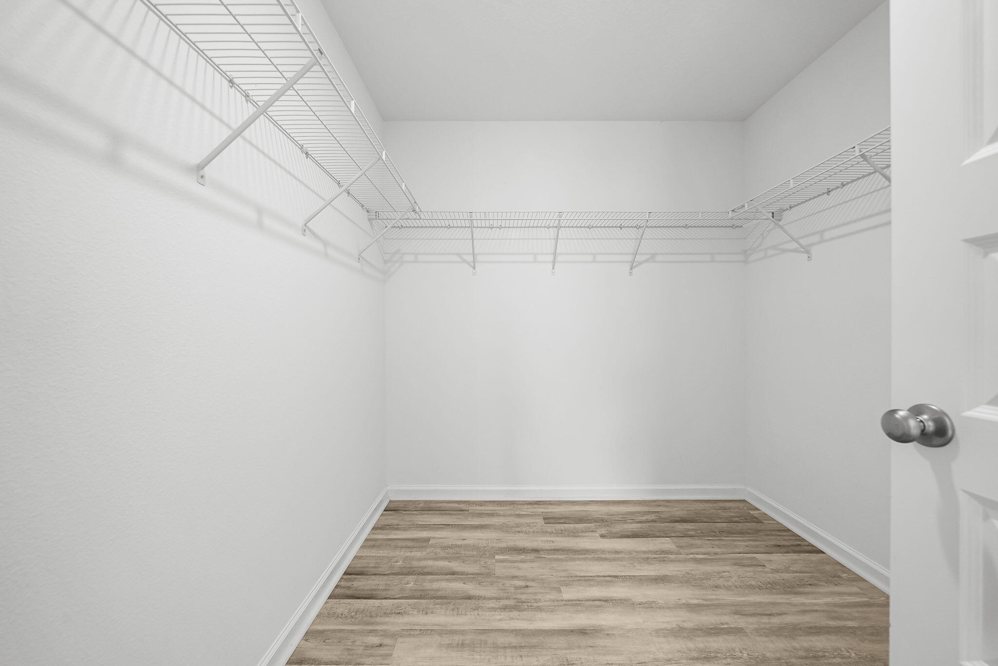 RIVERWALK PH I - Residential Lease