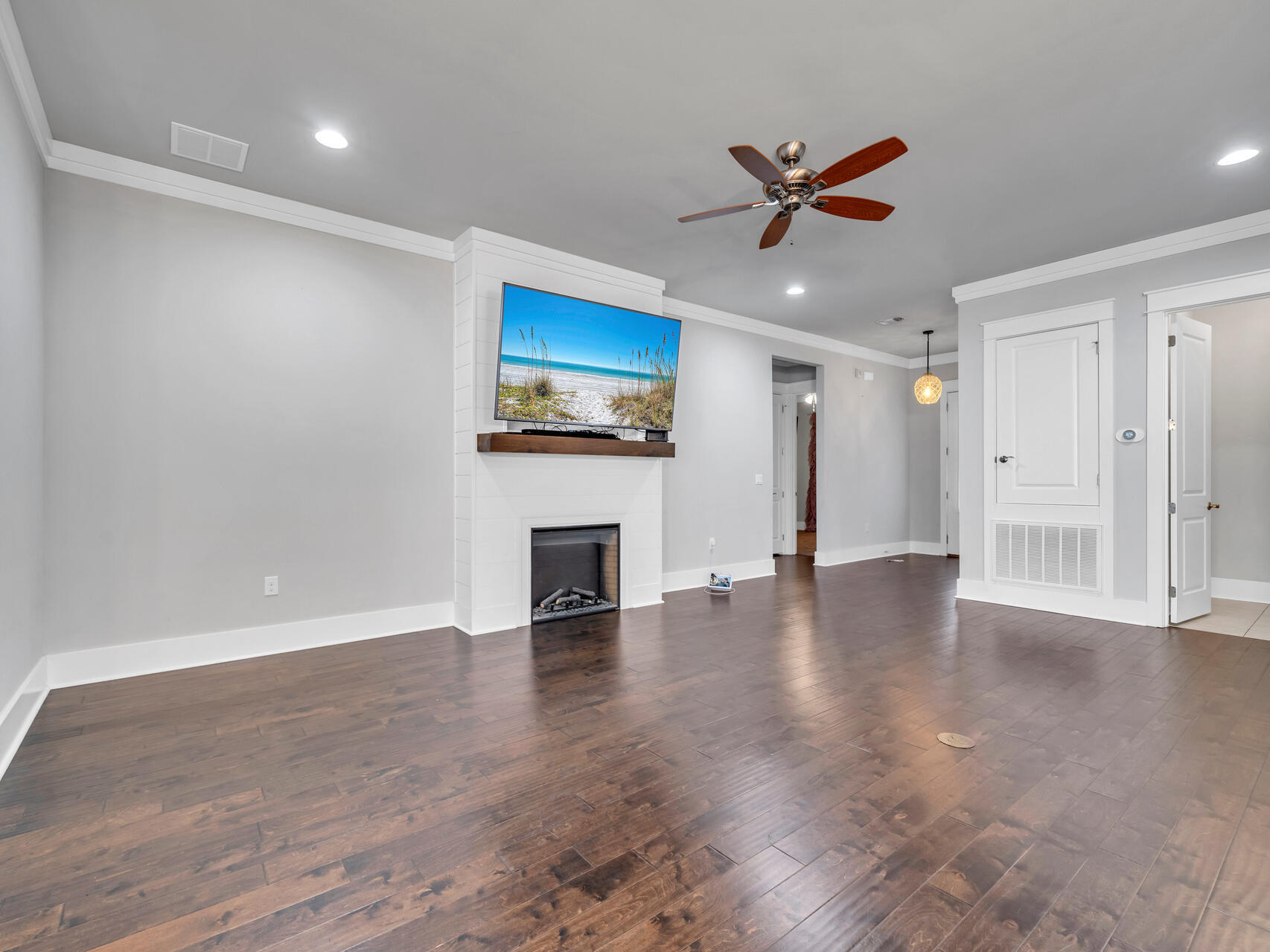 Paradise Cove - Residential