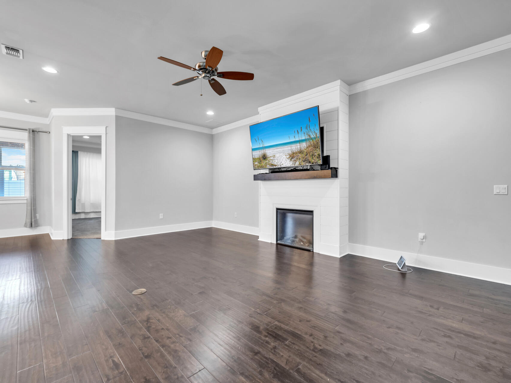 Paradise Cove - Residential