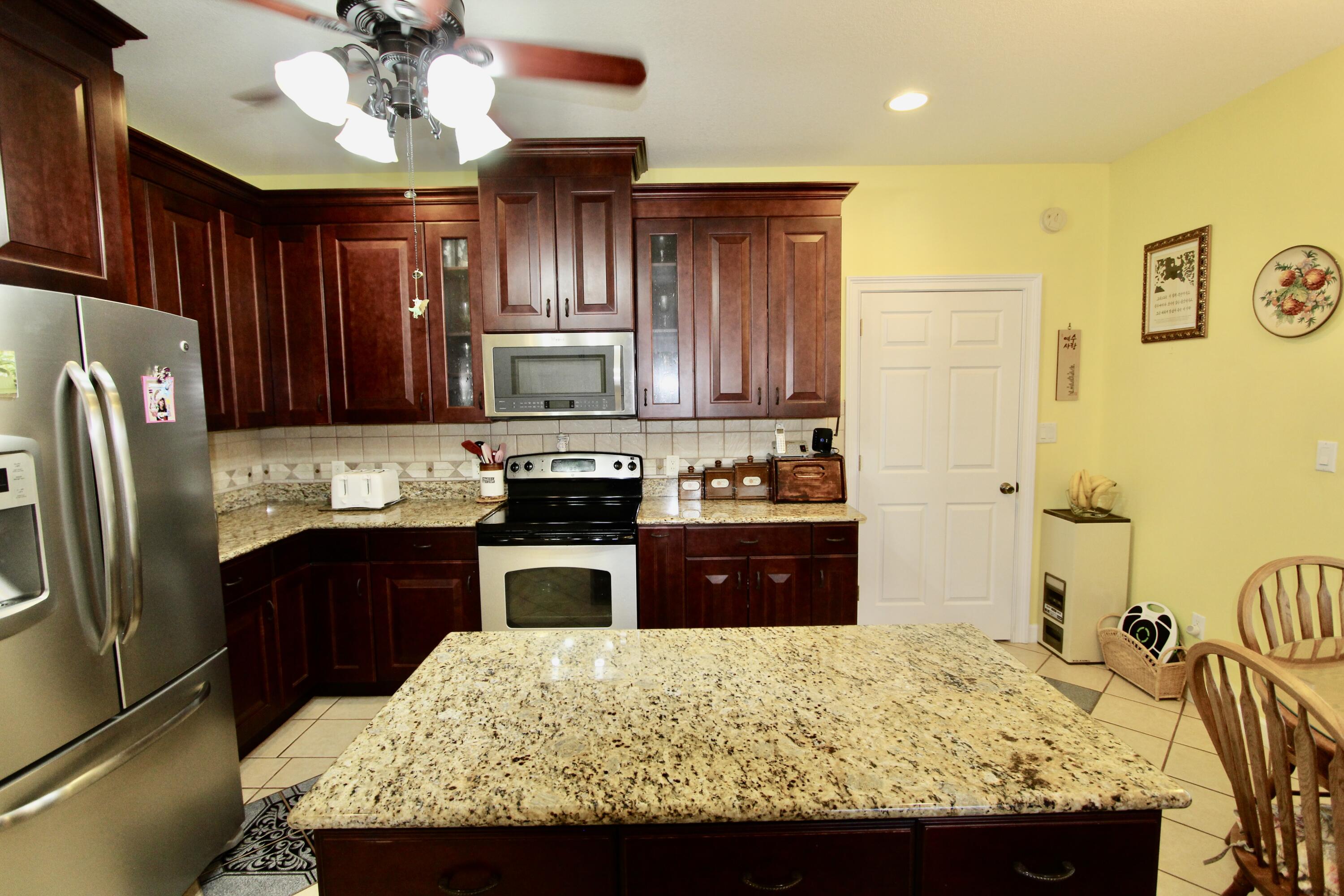 PAGE PLACE 3 PH 1 - Residential