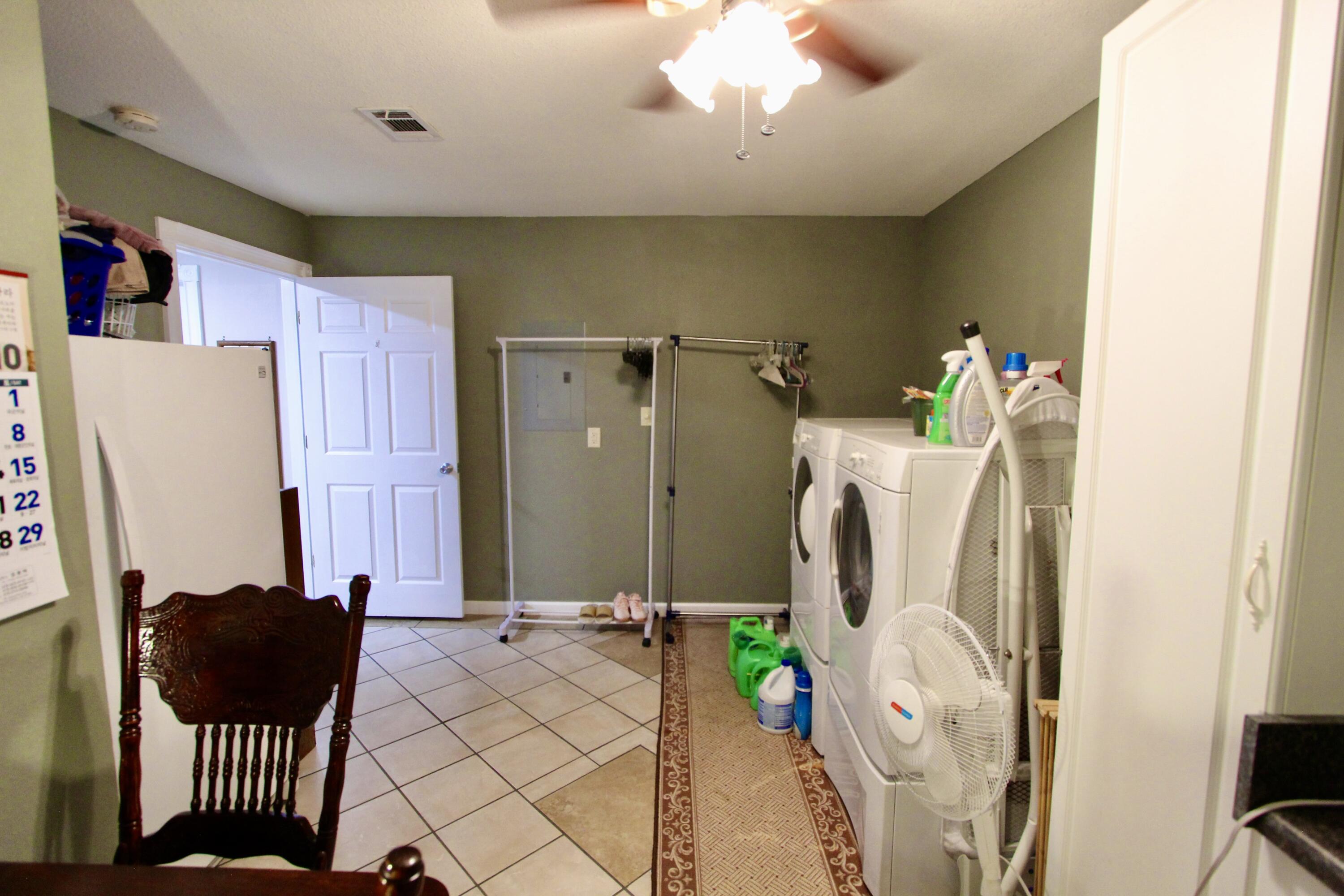 PAGE PLACE 3 PH 1 - Residential