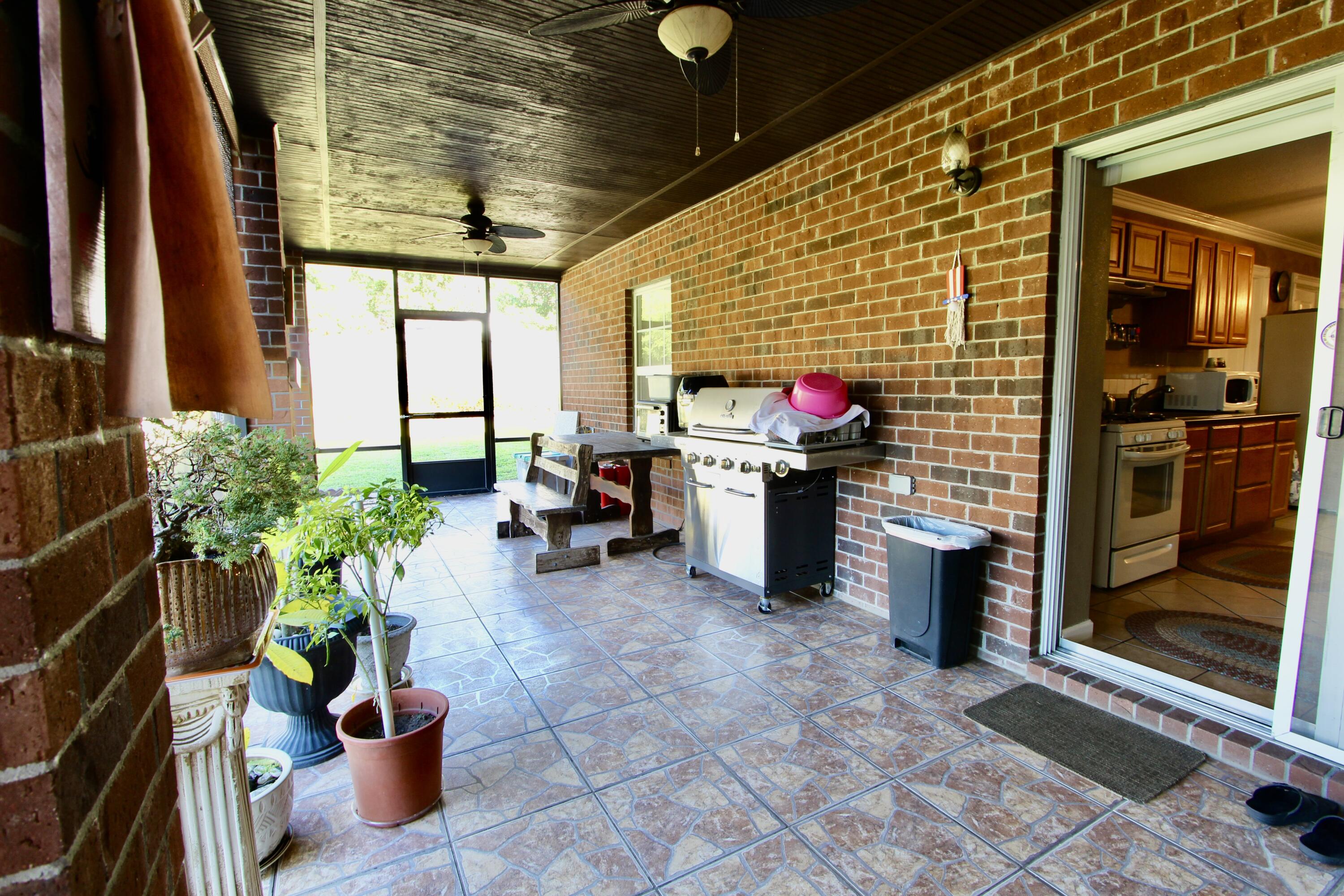 PAGE PLACE 3 PH 1 - Residential