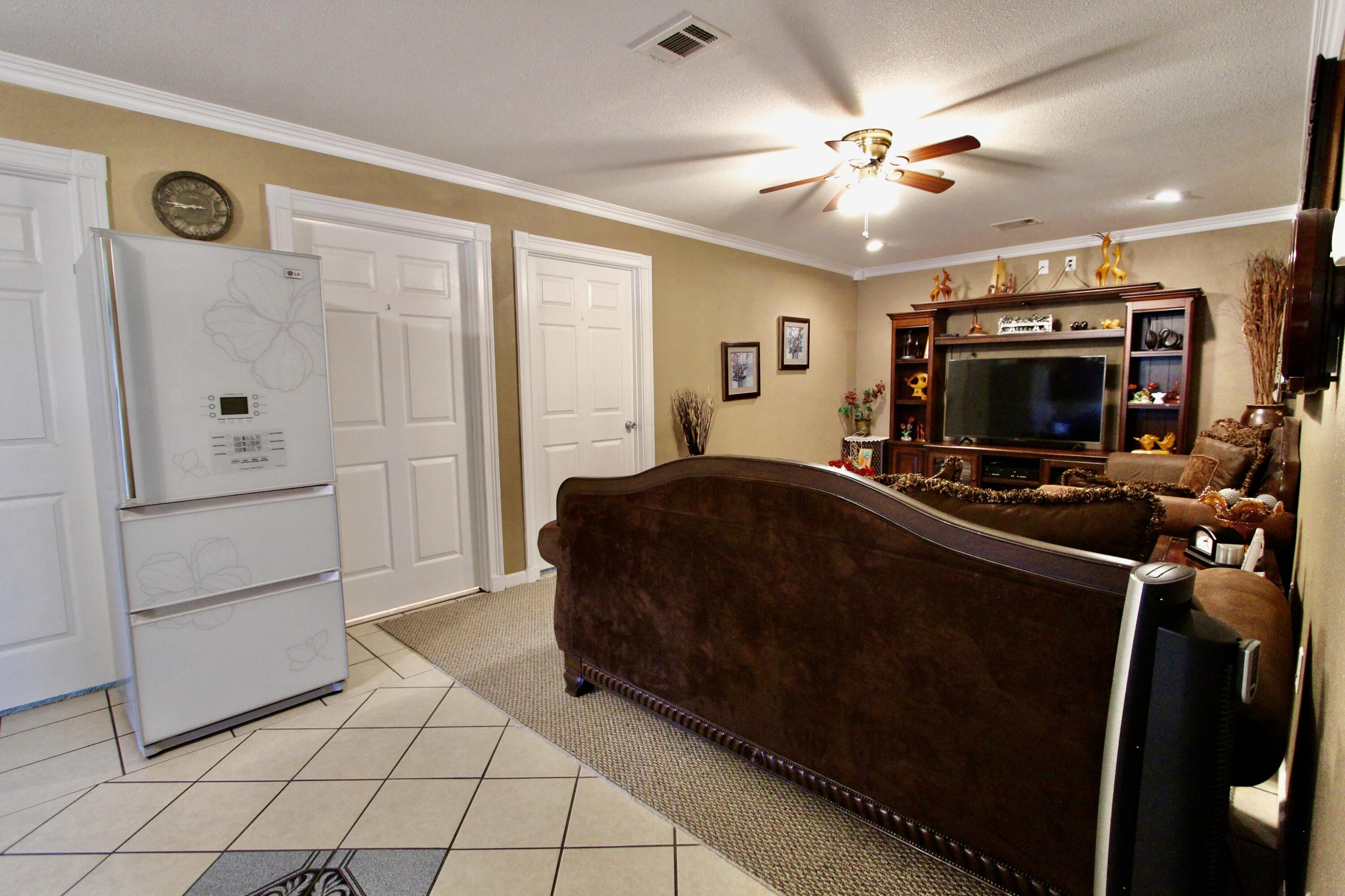 PAGE PLACE 3 PH 1 - Residential