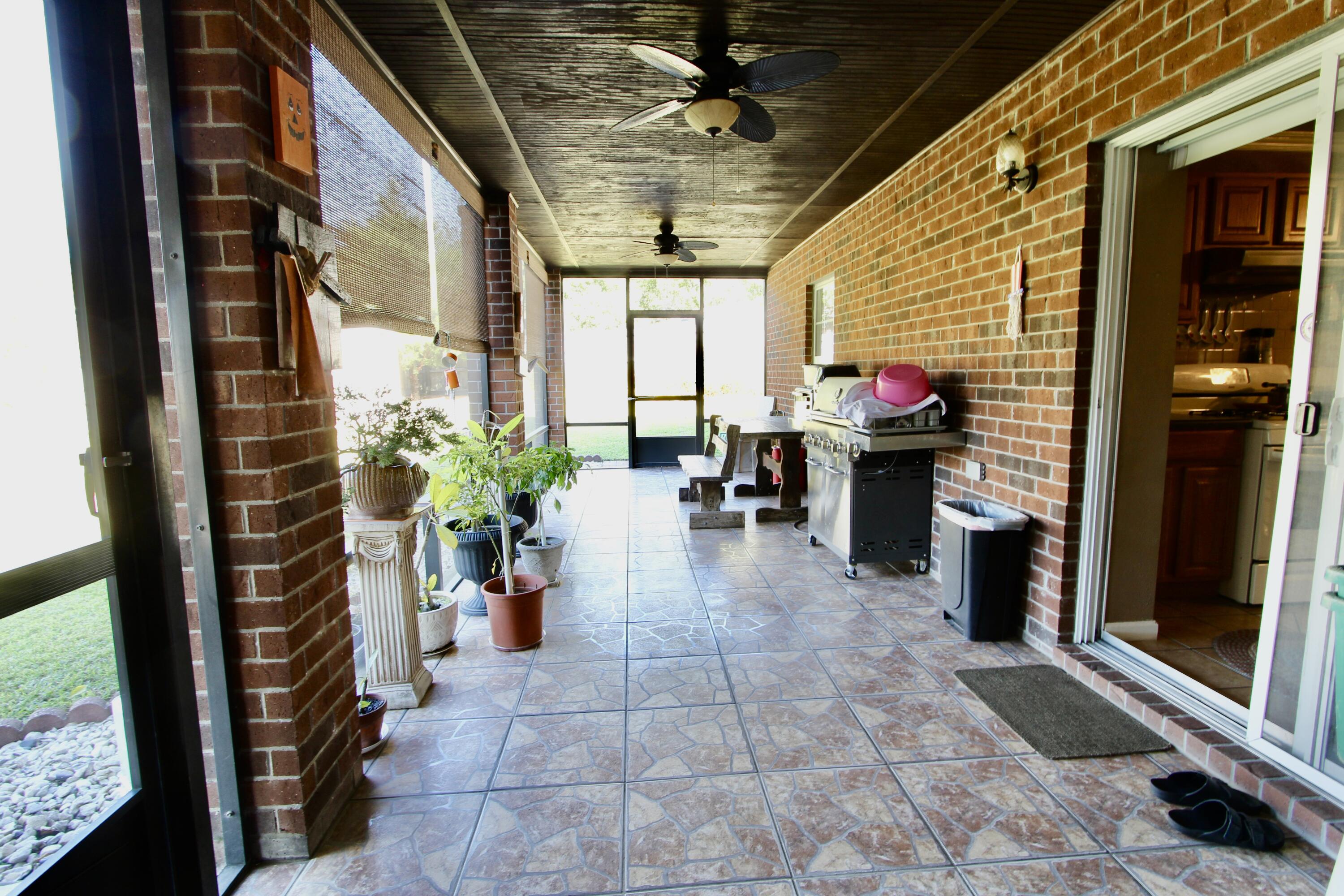 PAGE PLACE 3 PH 1 - Residential