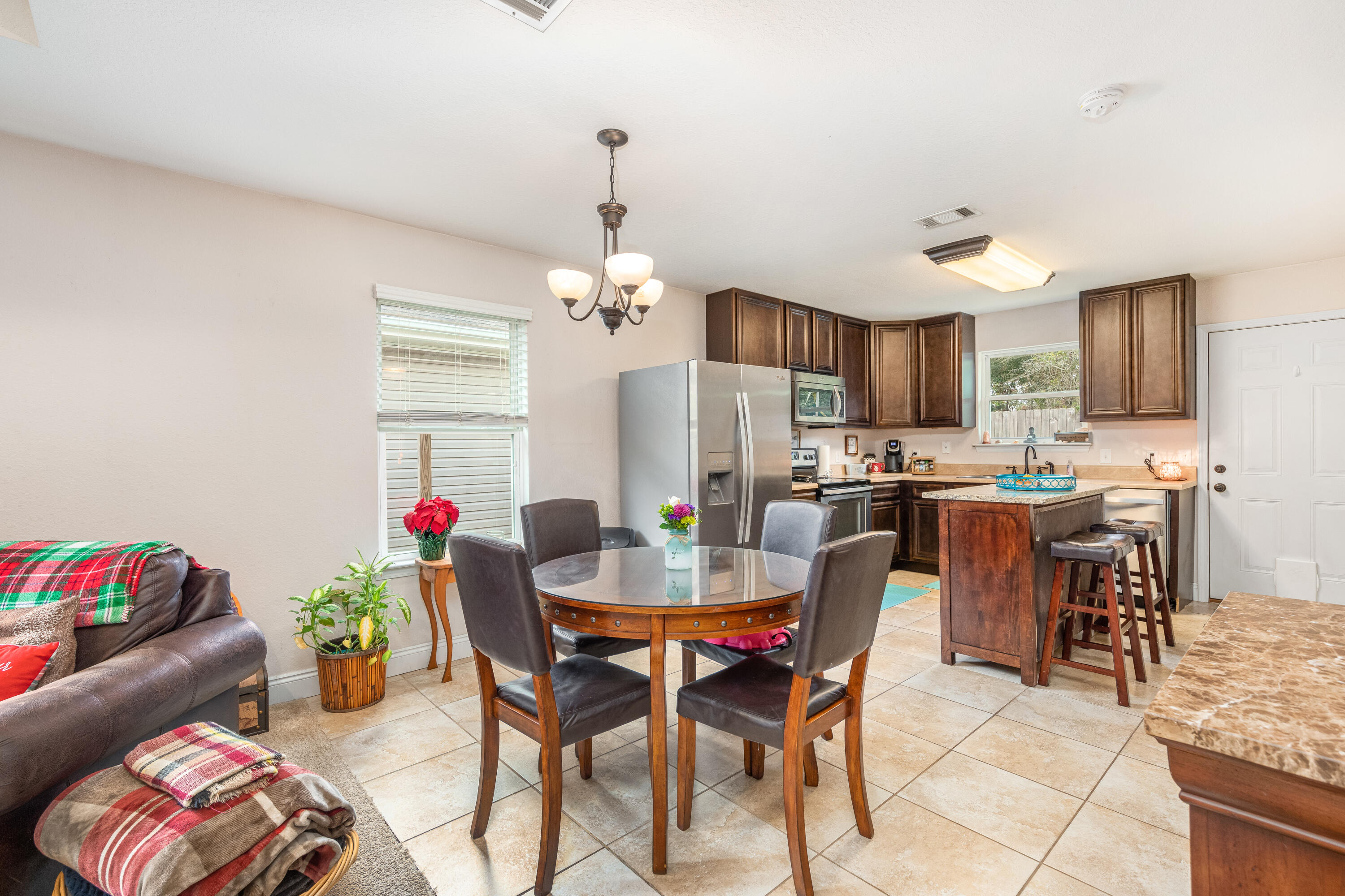 SHADOW LAKES - Residential