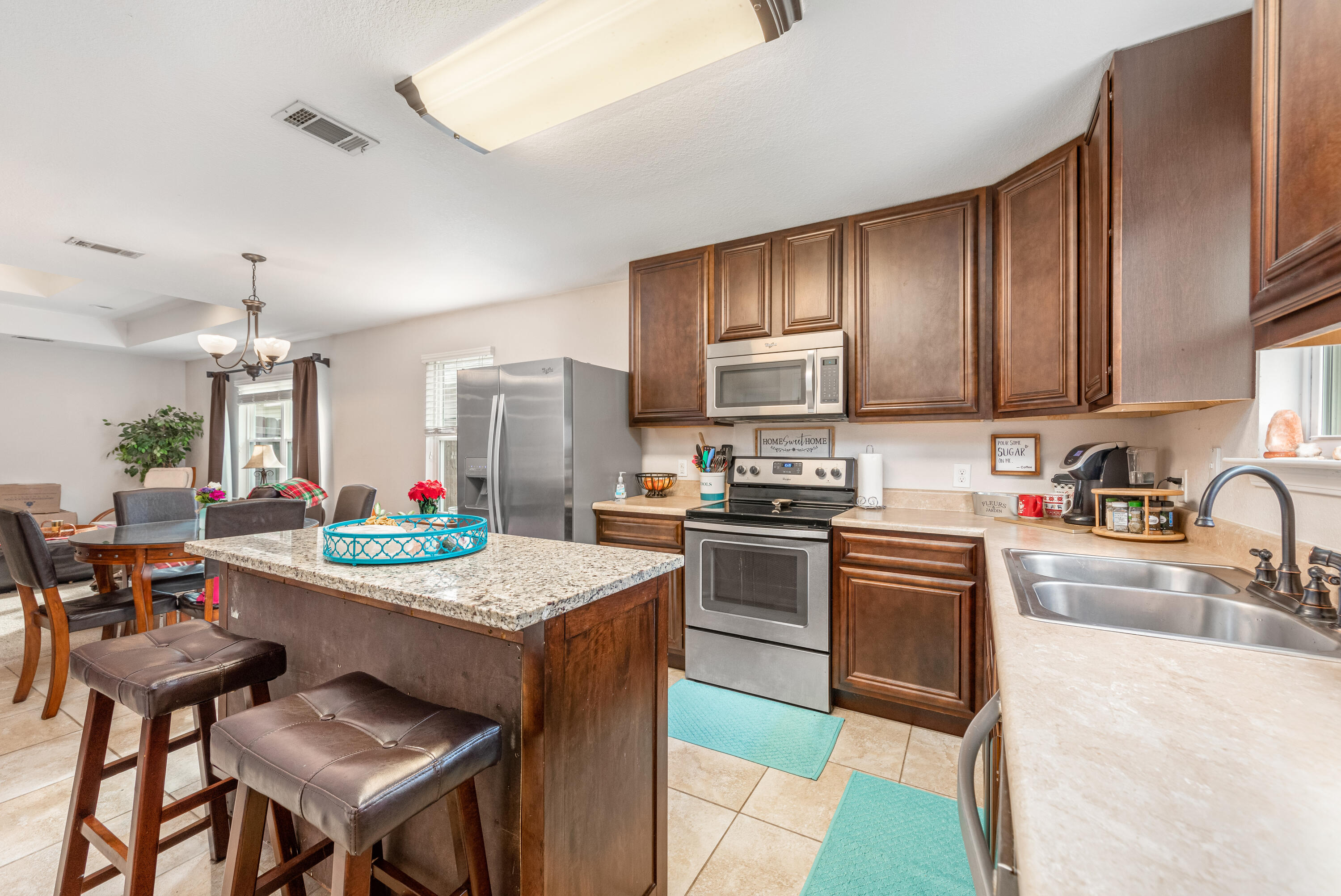 SHADOW LAKES - Residential