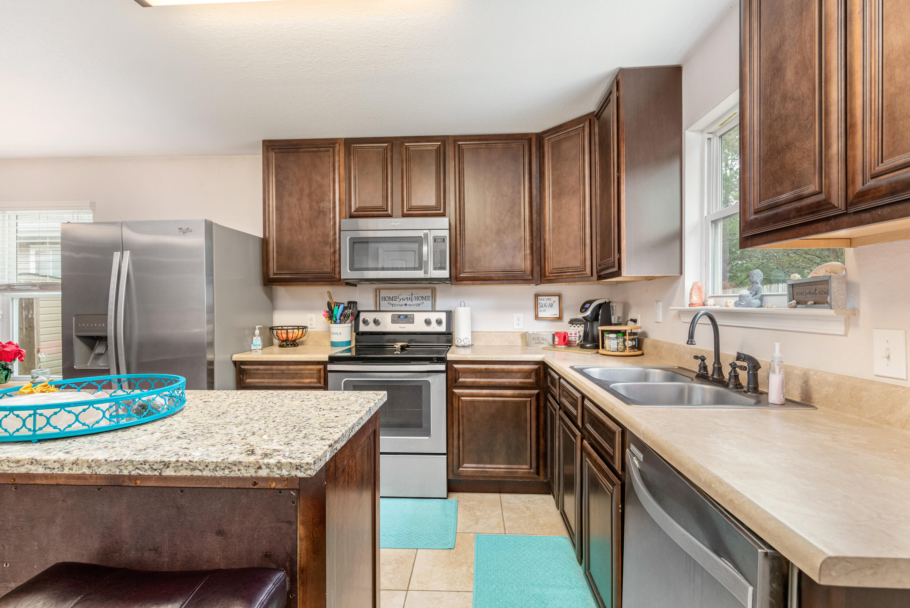 SHADOW LAKES - Residential