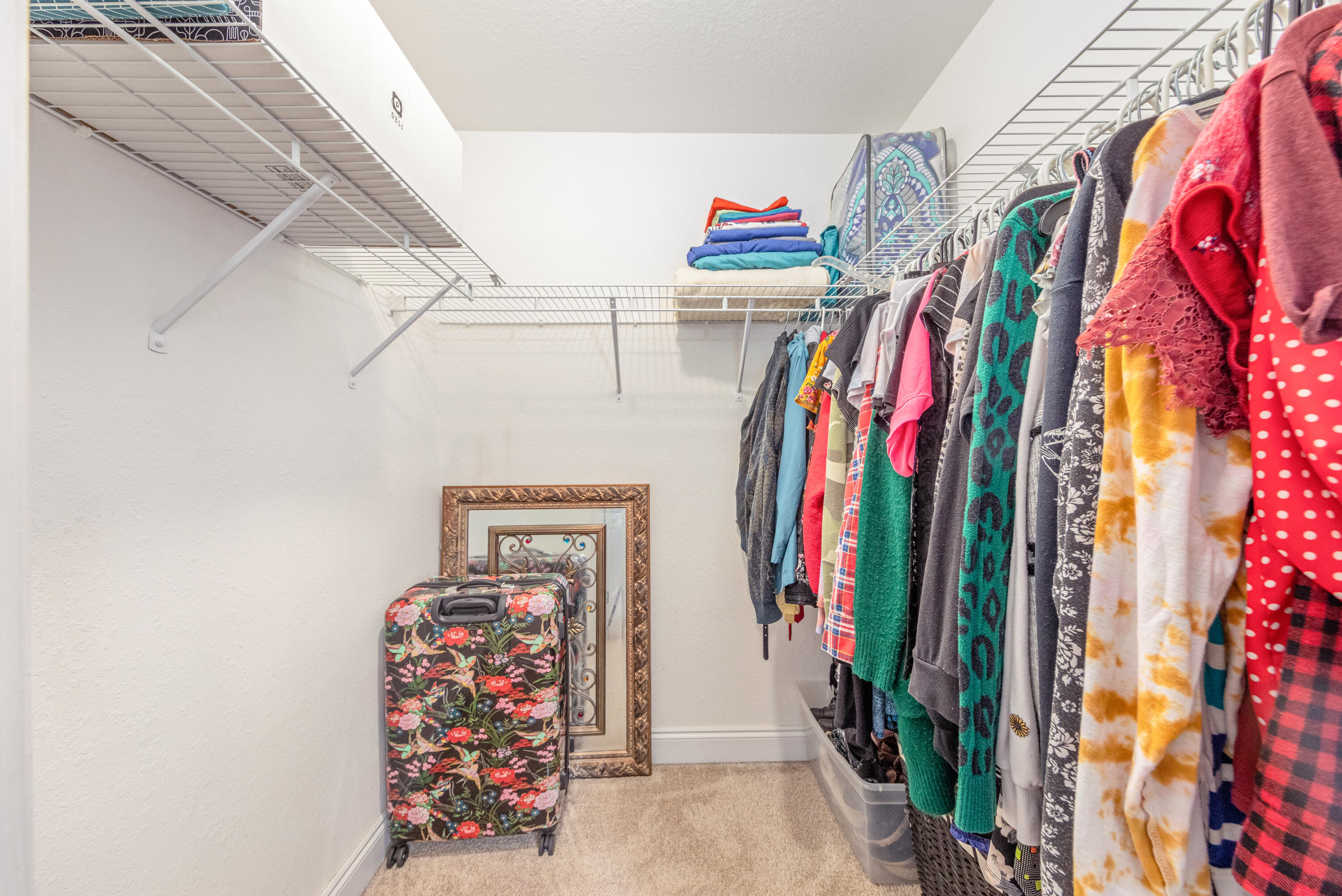 SHADOW LAKES - Residential