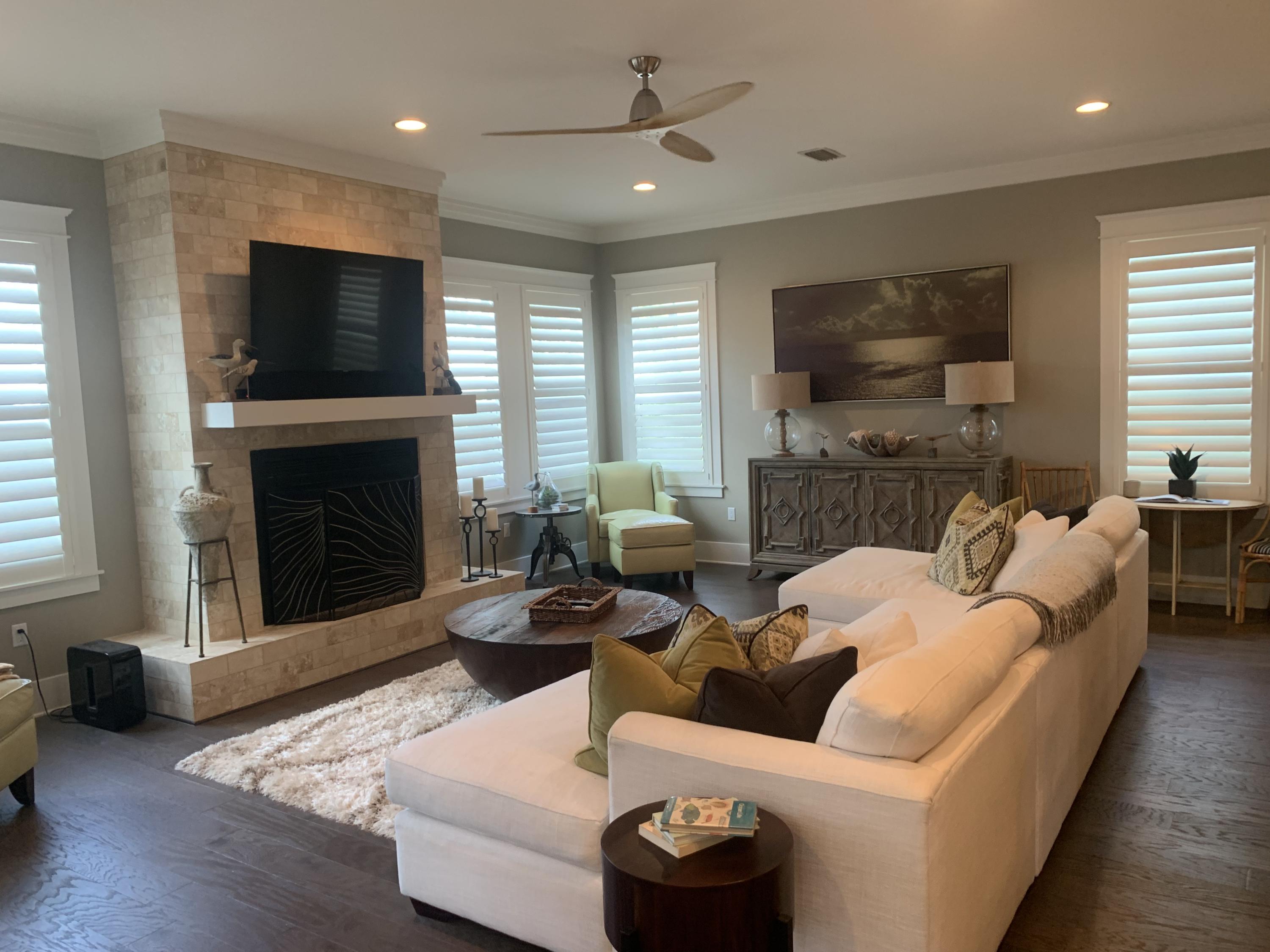 HIGHLAND PARKS - Residential