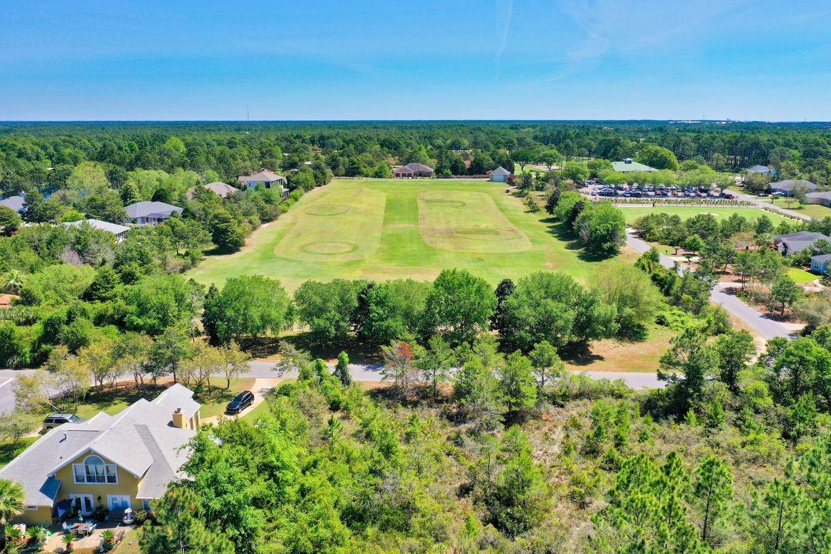 COUNTRY CLUB ESTATES - Land