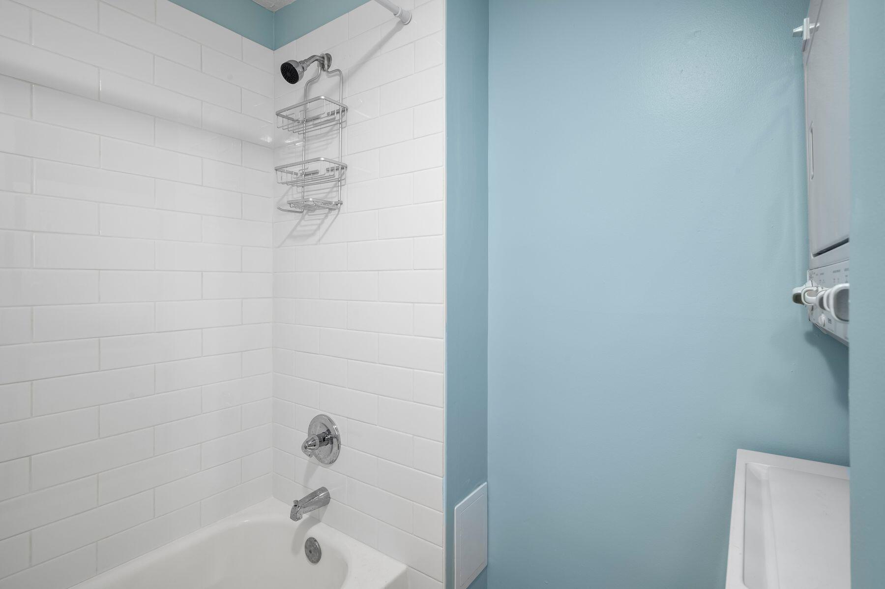 CRYSTAL VILLAS CONDO PH 2 - Residential