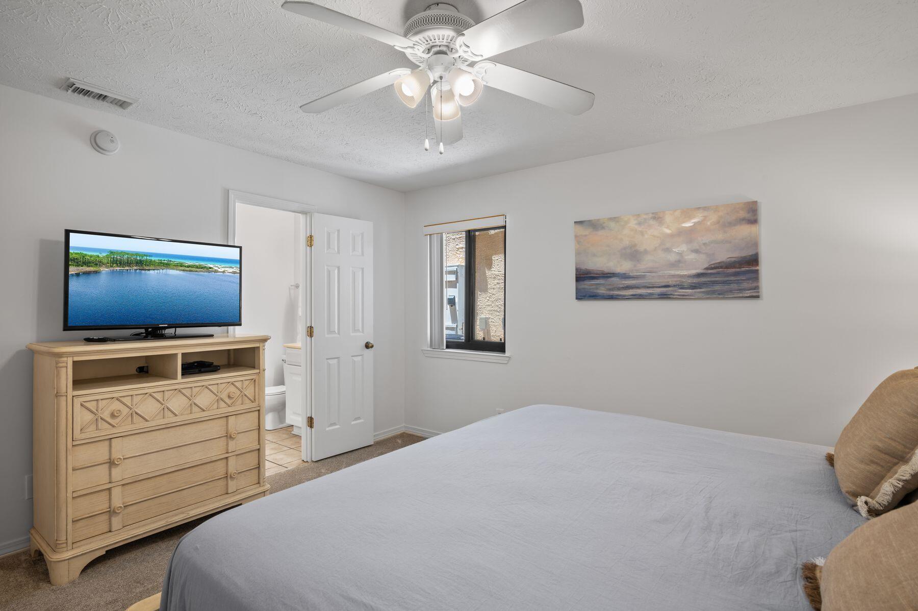 CRYSTAL VILLAS CONDO PH 2 - Residential