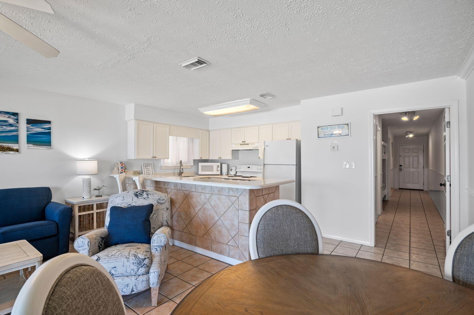 CRYSTAL VILLAS CONDO PH 2 - Residential