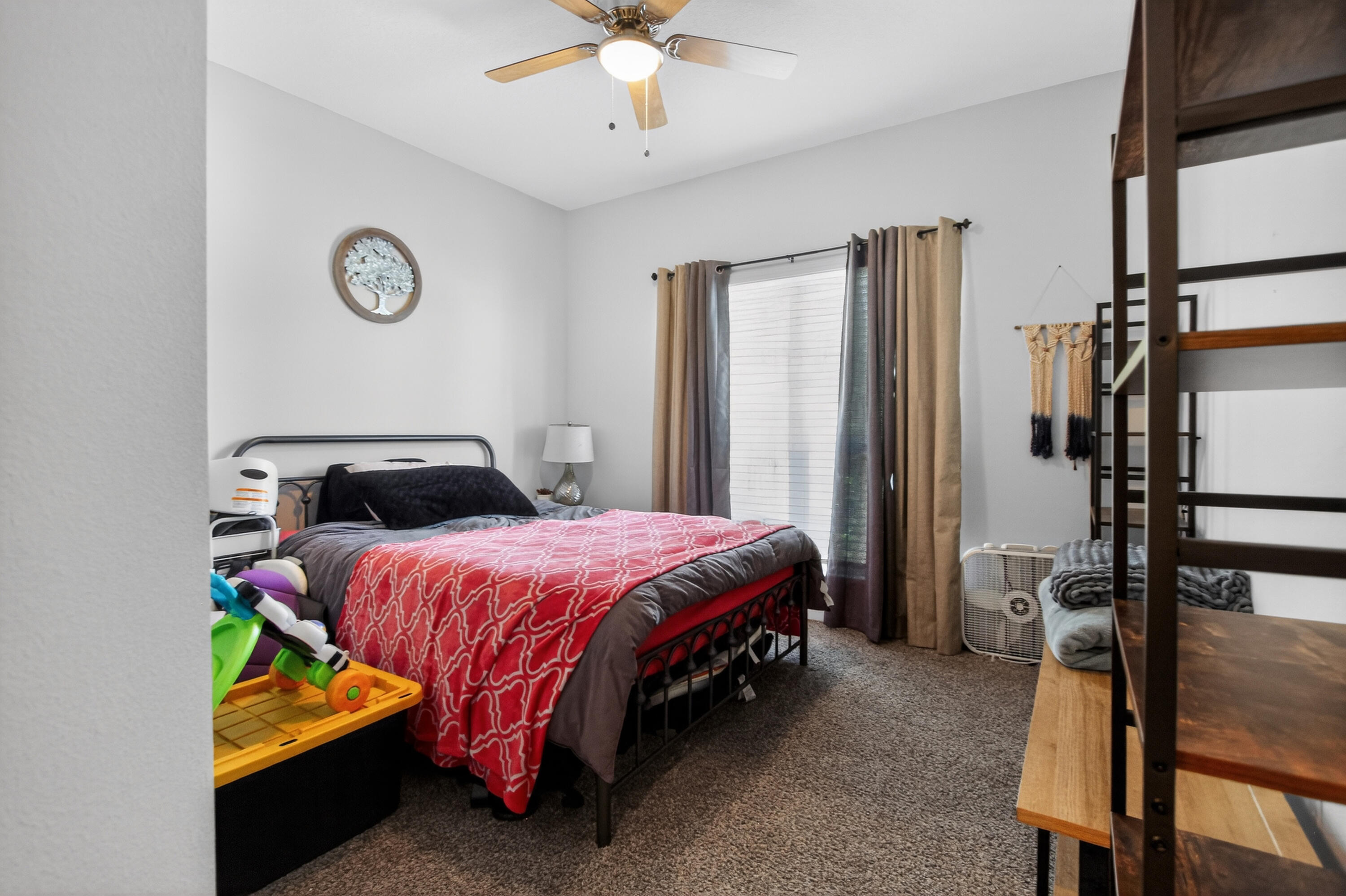 HILLWOOD ESTATES - Residential