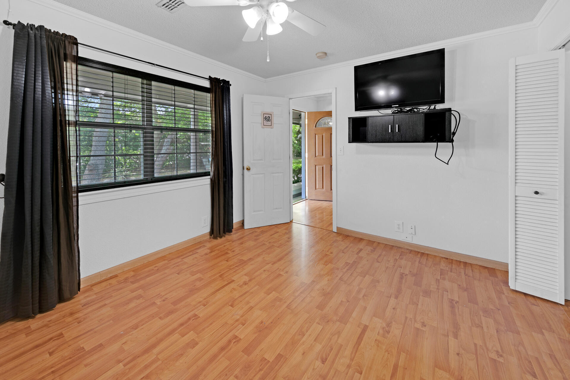 RACETRACK ROAD 1ST - Residential