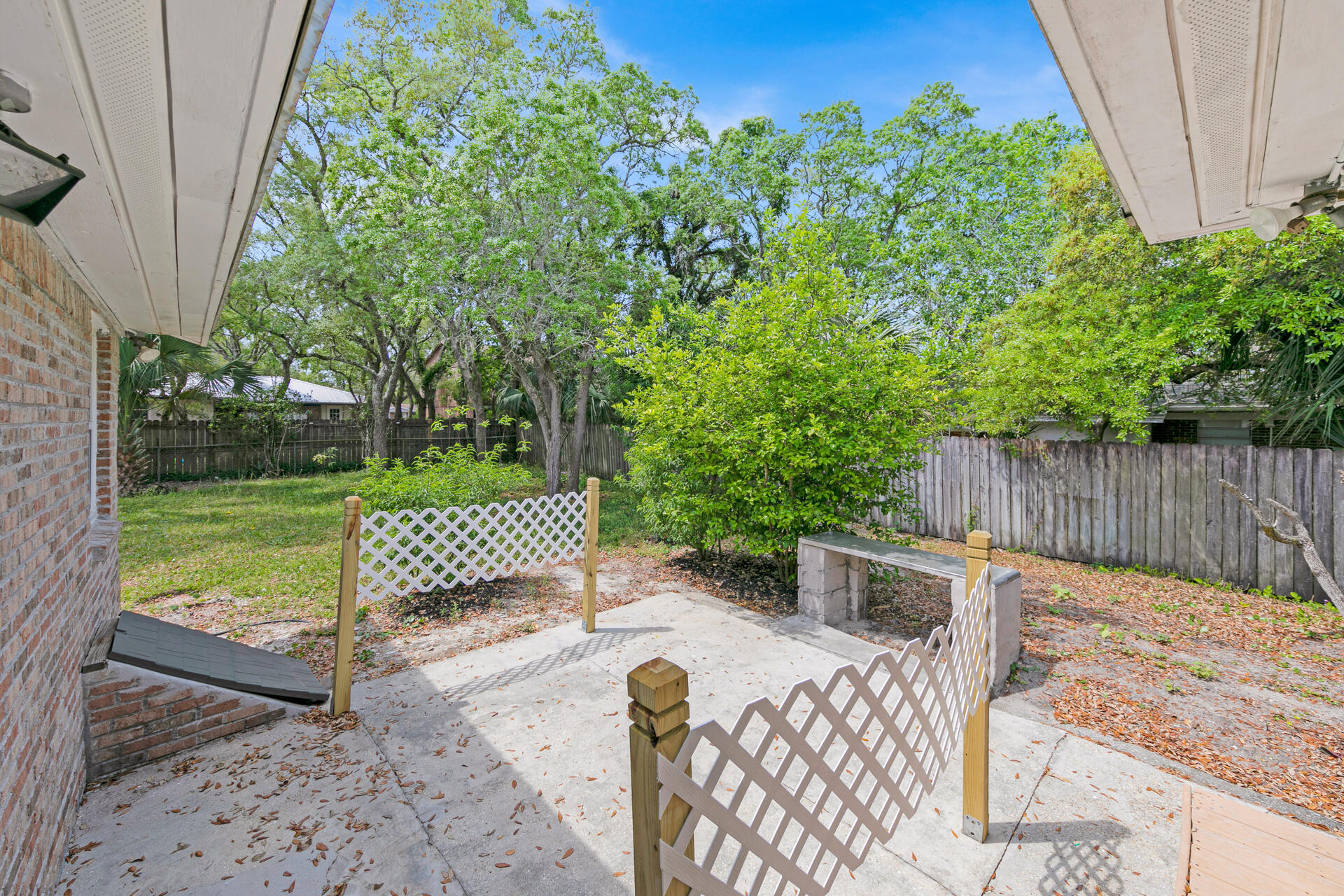 RACETRACK ROAD 1ST - Residential