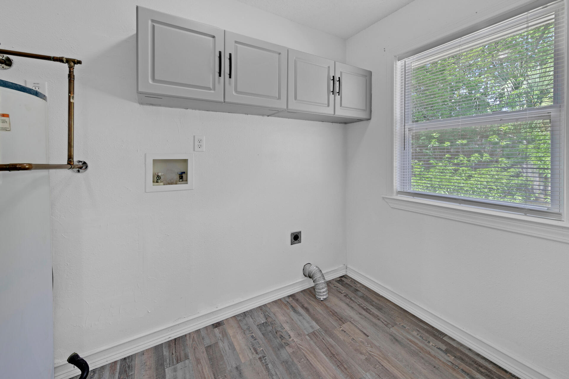 RACETRACK ROAD 1ST - Residential