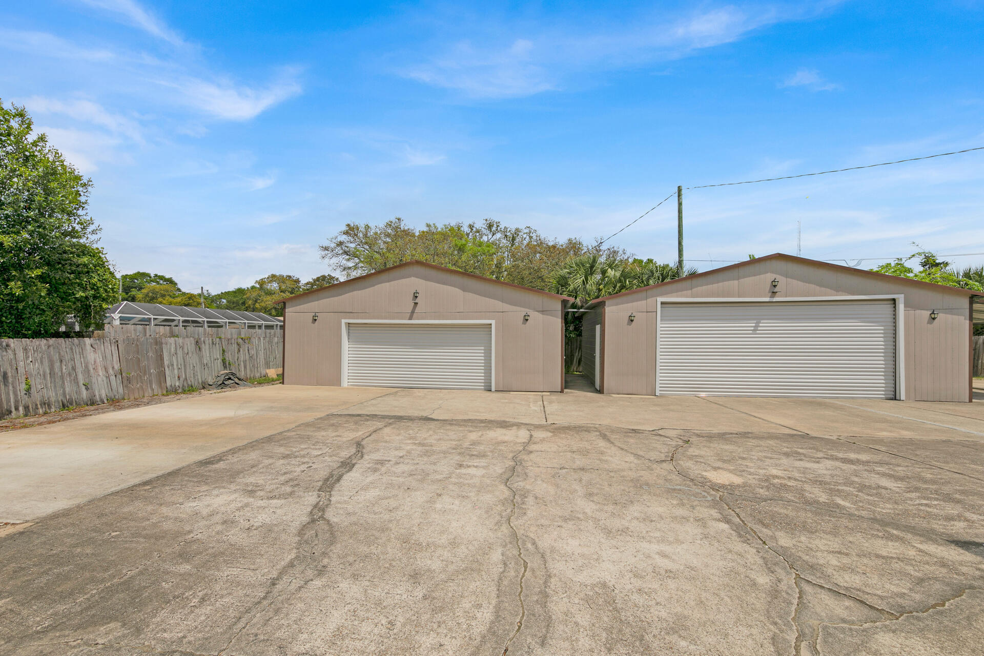 RACETRACK ROAD 1ST - Residential