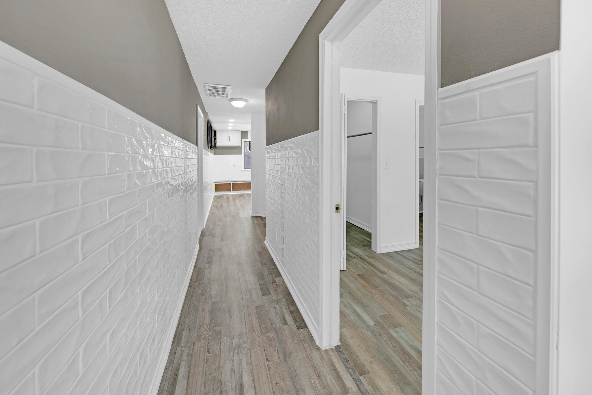 RACETRACK ROAD 1ST - Residential