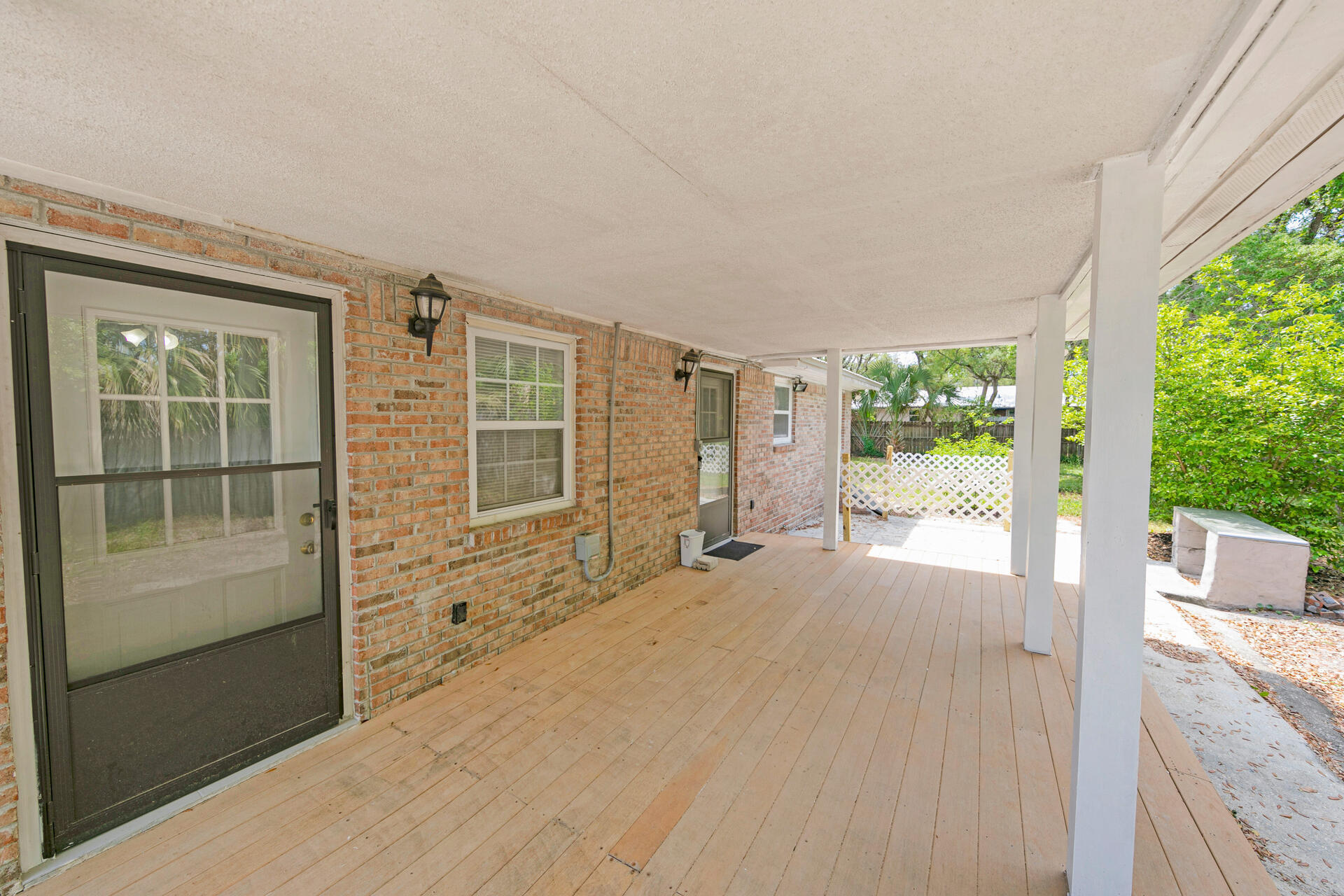 RACETRACK ROAD 1ST - Residential