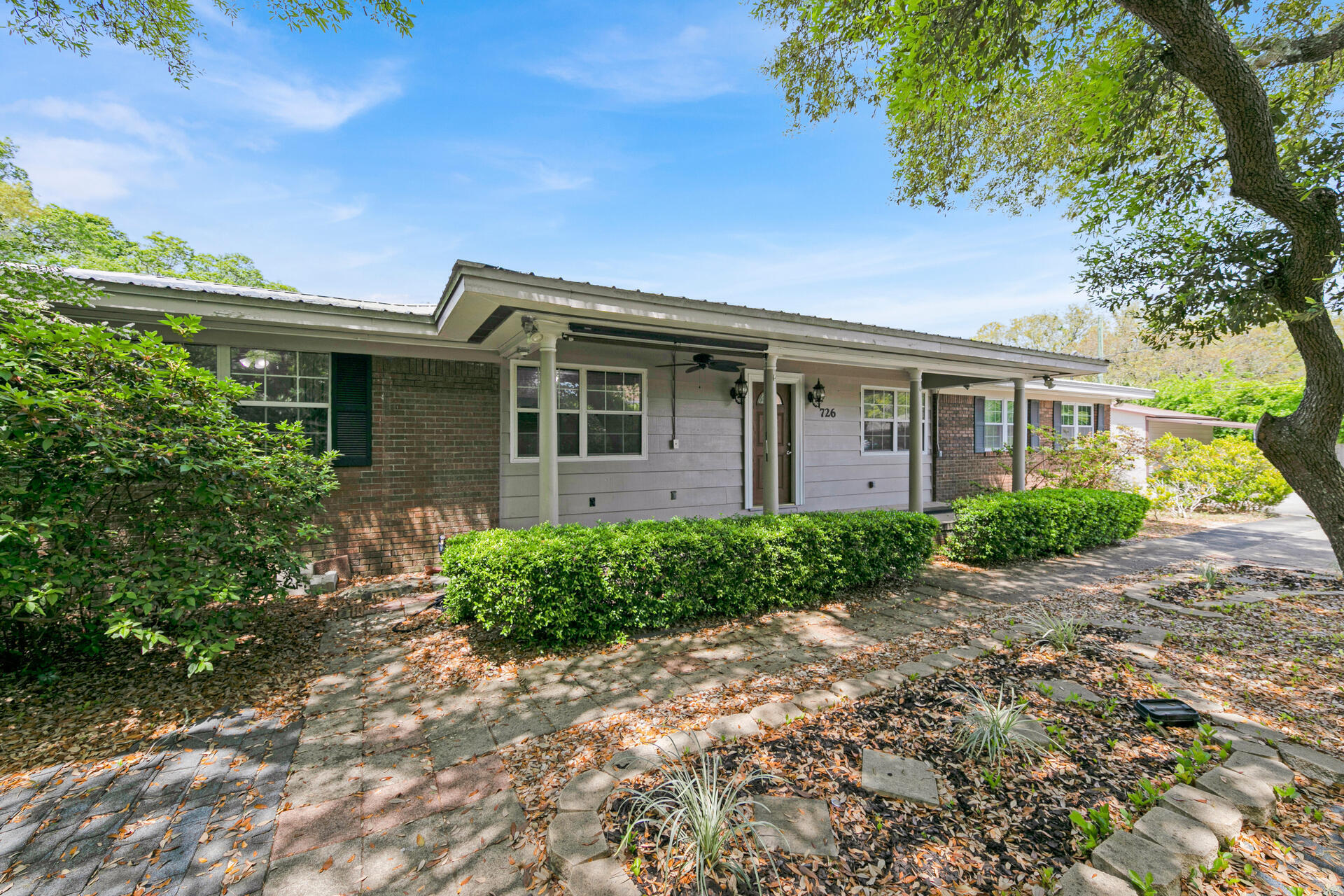 RACETRACK ROAD 1ST - Residential