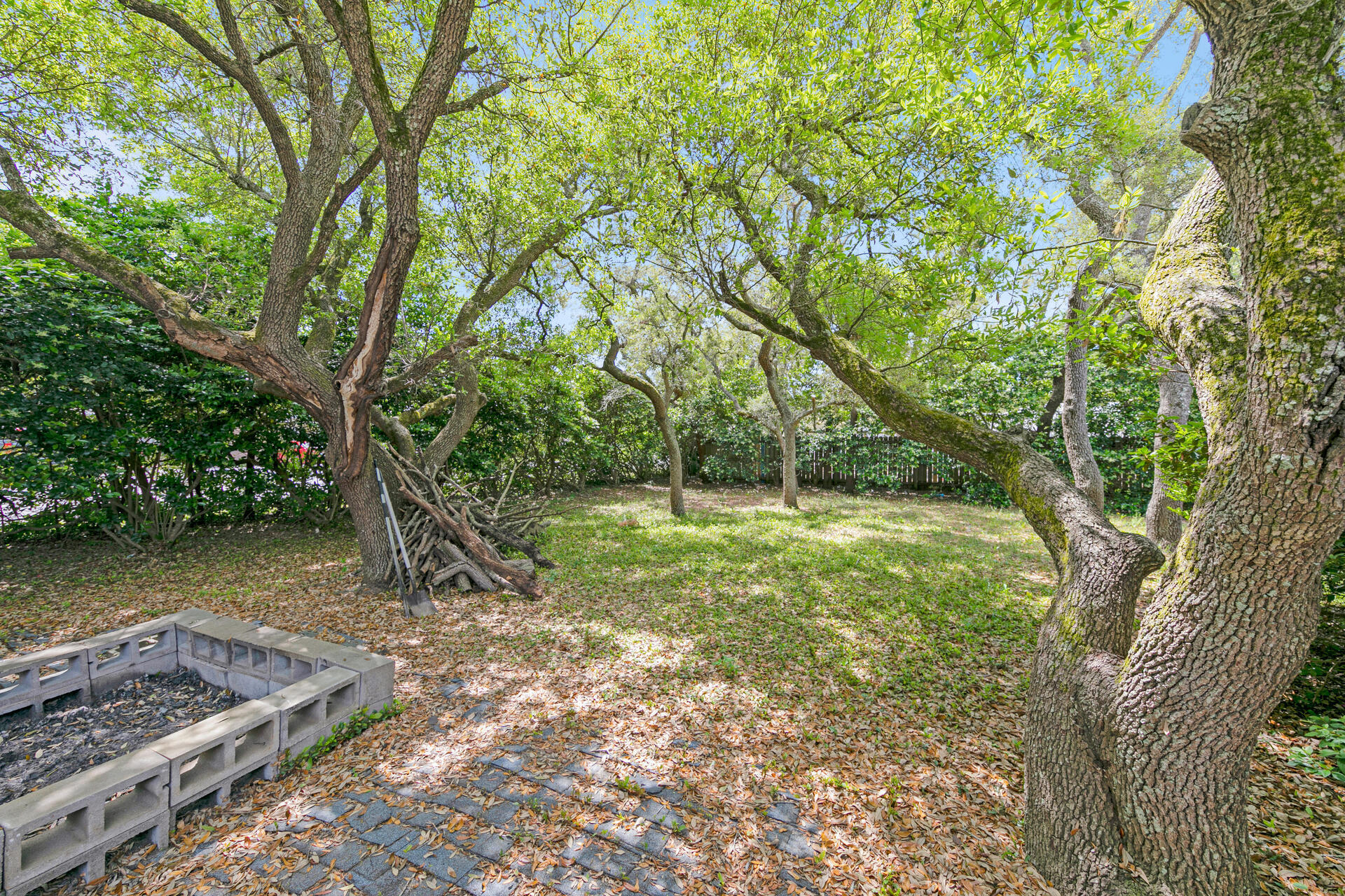 RACETRACK ROAD 1ST - Residential