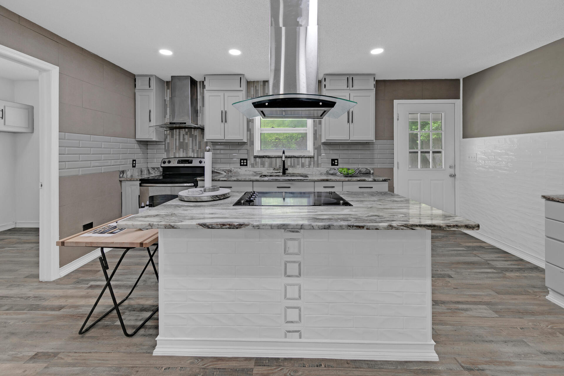 RACETRACK ROAD 1ST - Residential