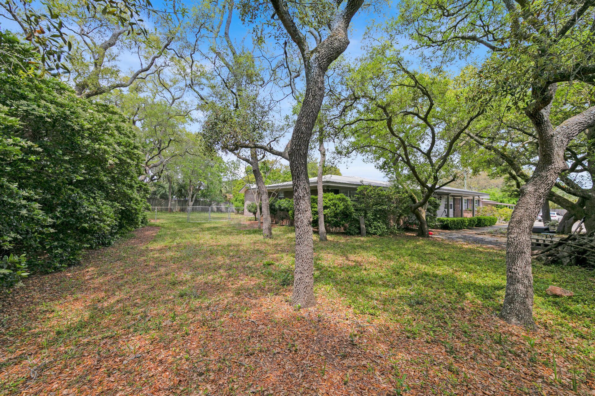 RACETRACK ROAD 1ST - Residential