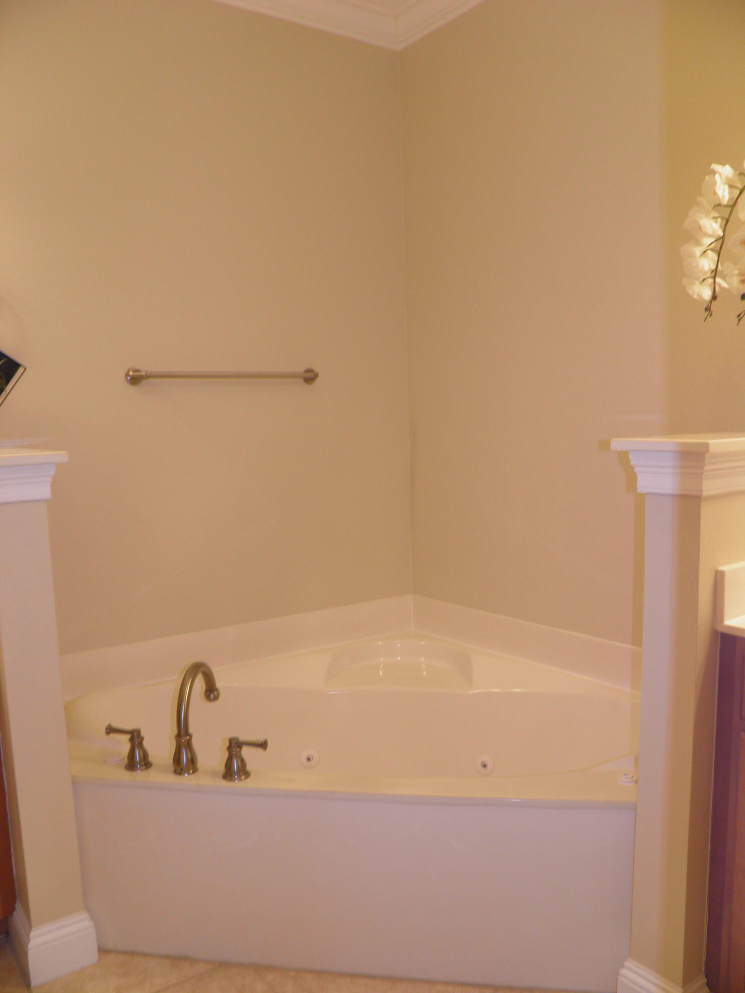 WALTON OAKS - Residential Lease