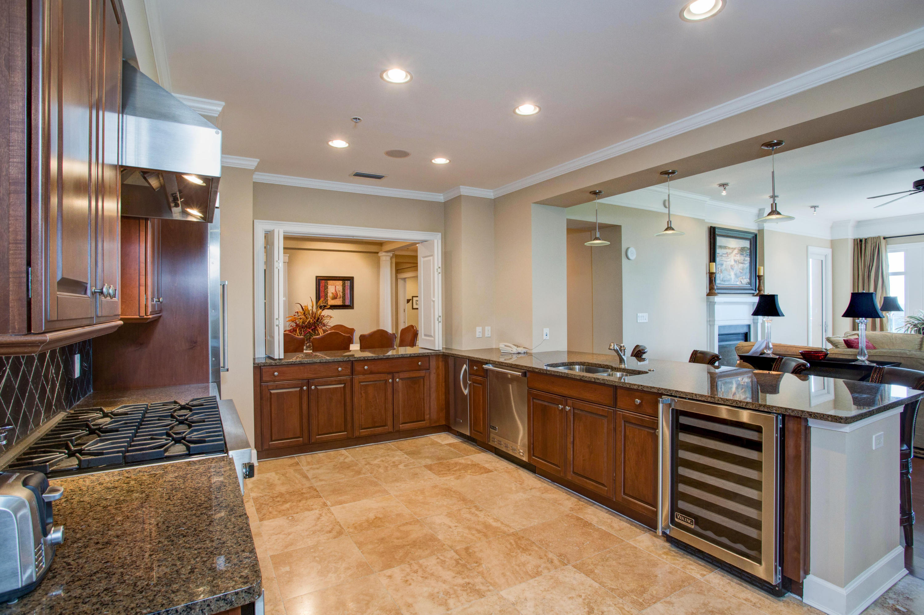 ONE WATER PLACE - Residential