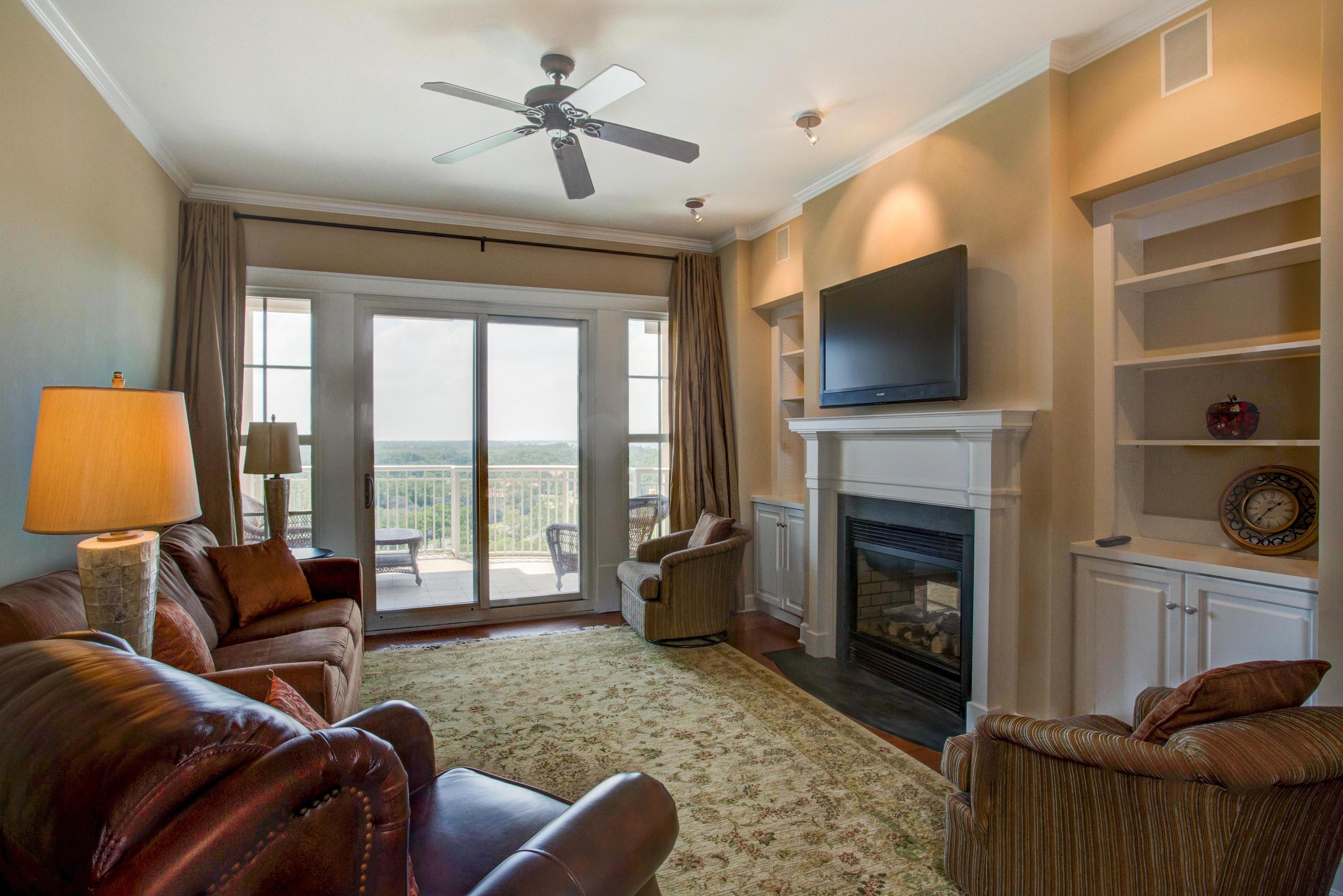 ONE WATER PLACE - Residential