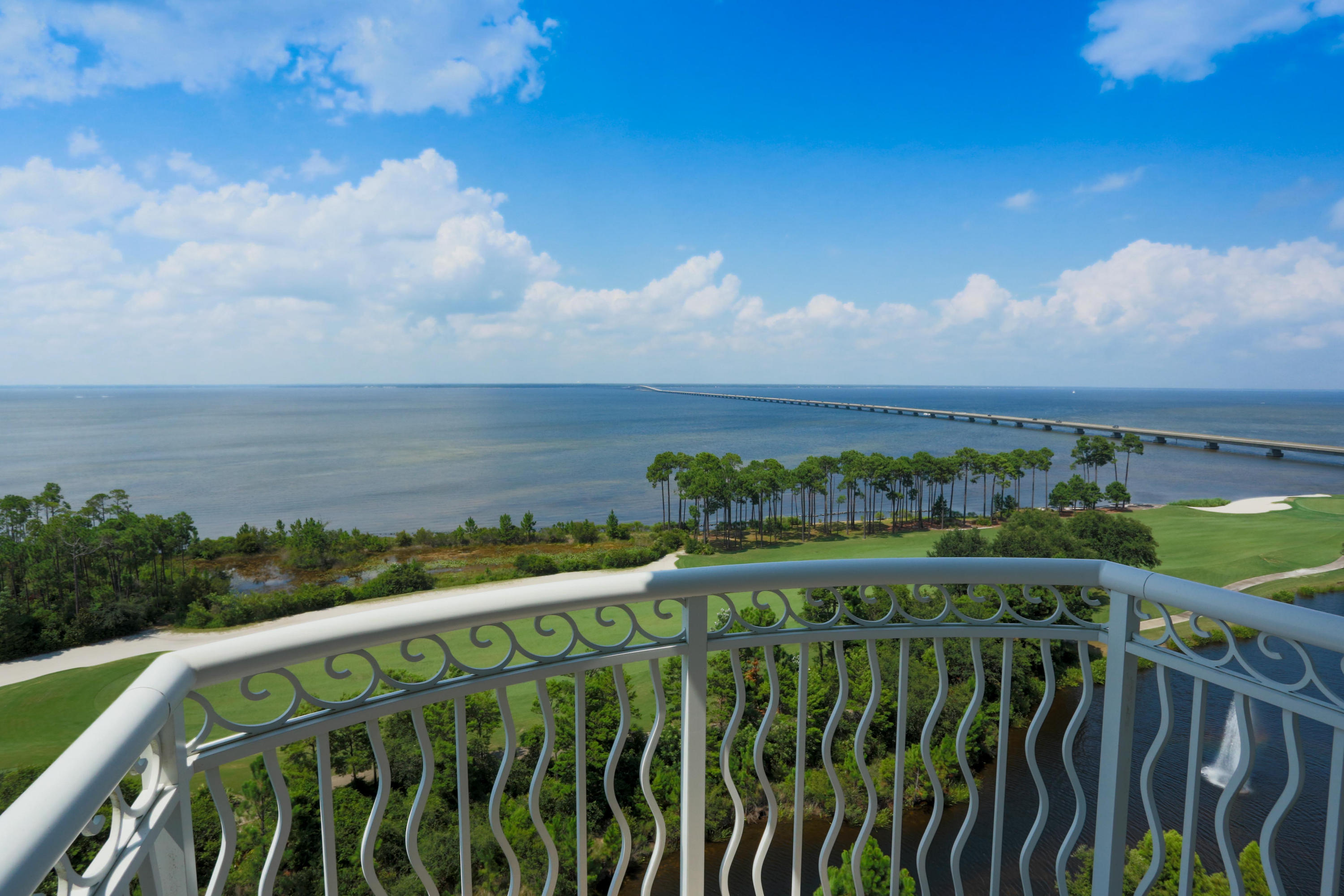 ONE WATER PLACE - Residential