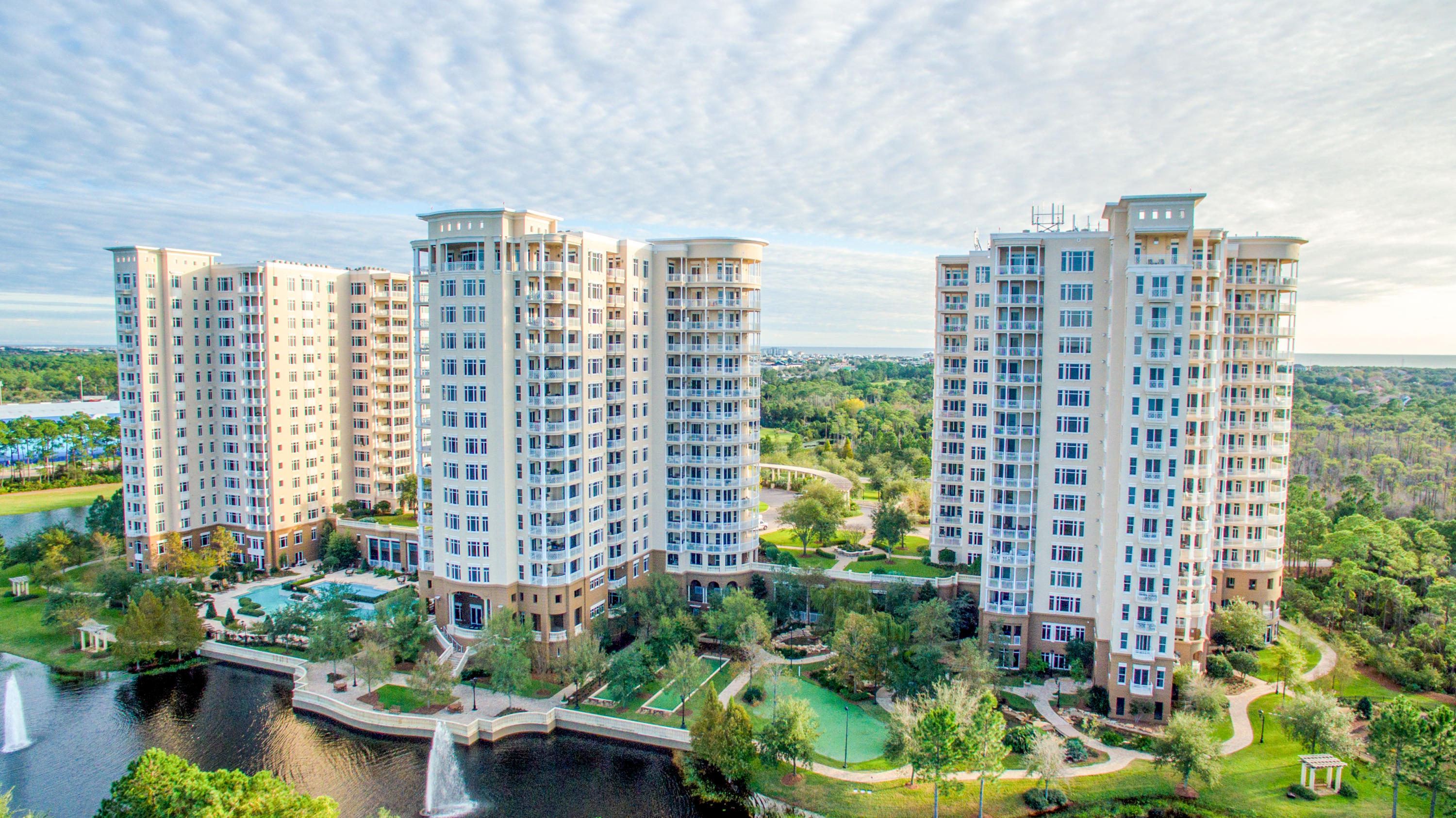 ONE WATER PLACE - Residential