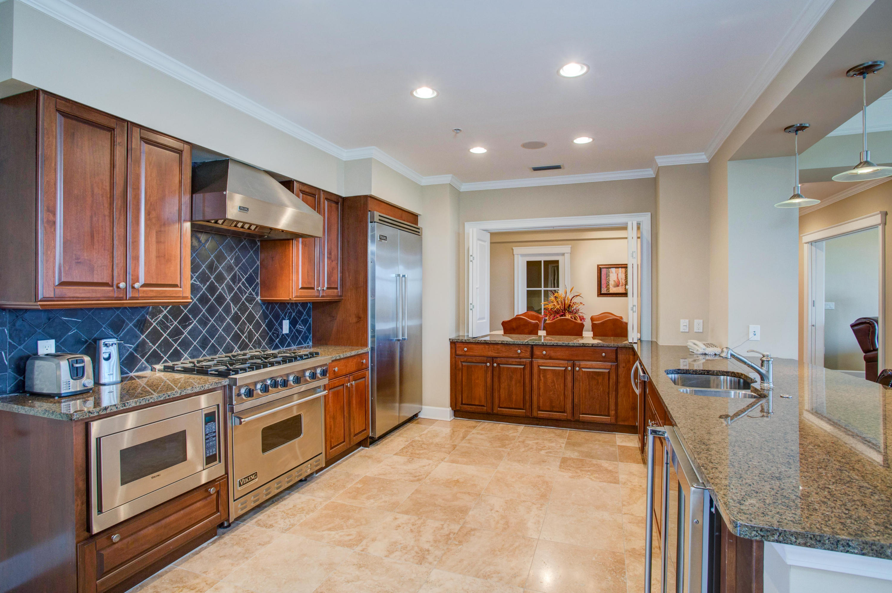 ONE WATER PLACE - Residential