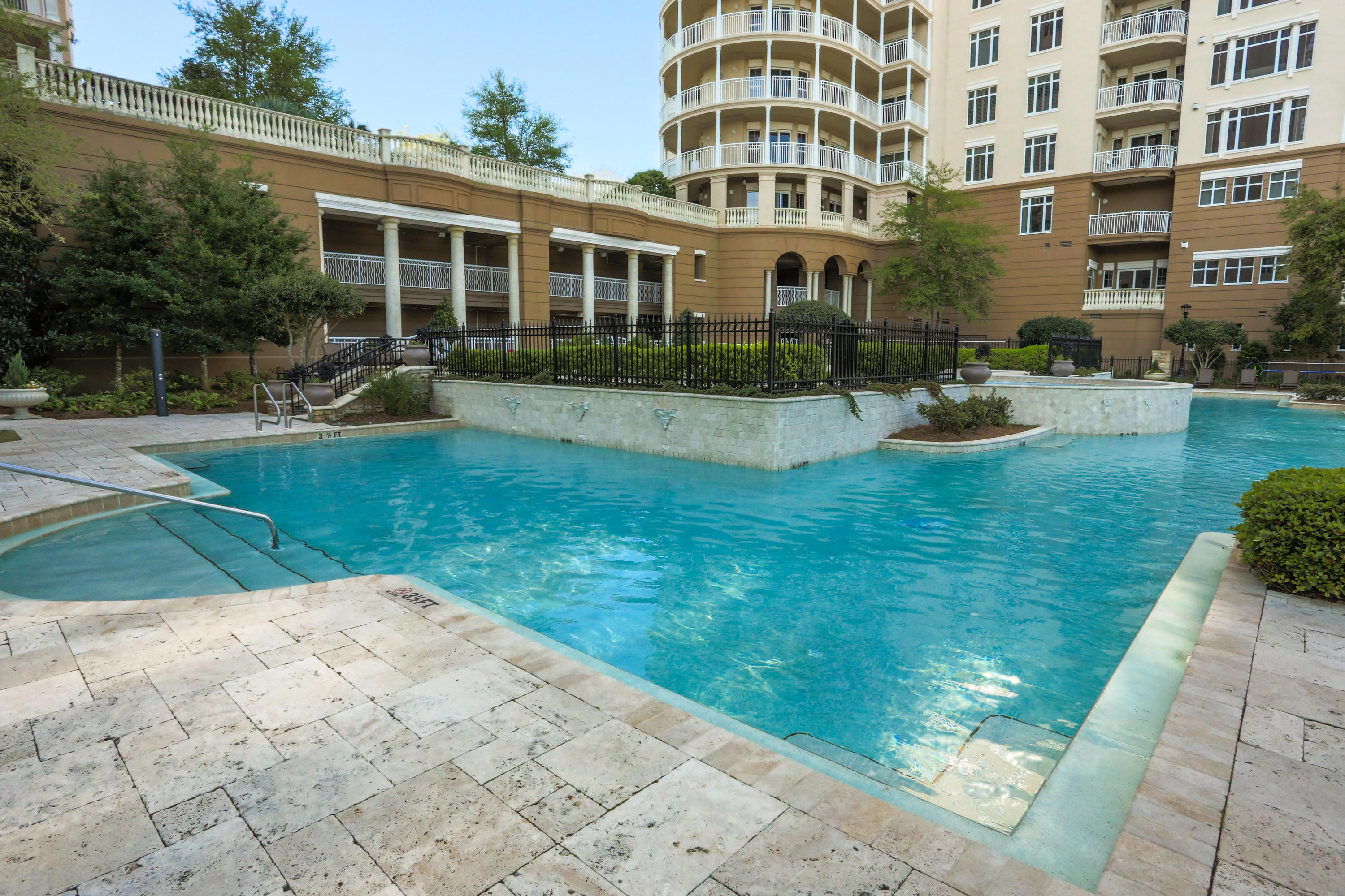 ONE WATER PLACE - Residential