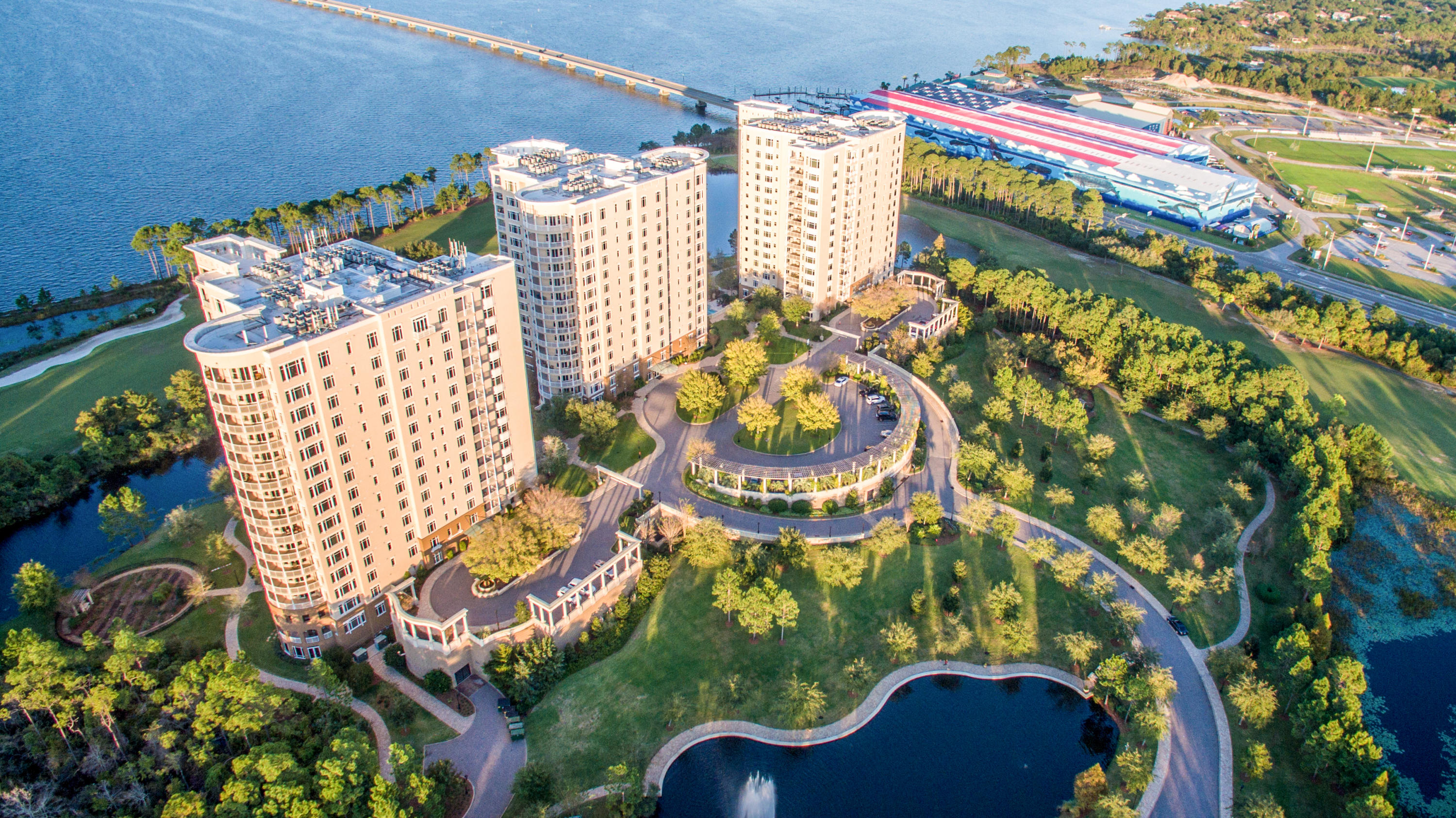 ONE WATER PLACE - Residential