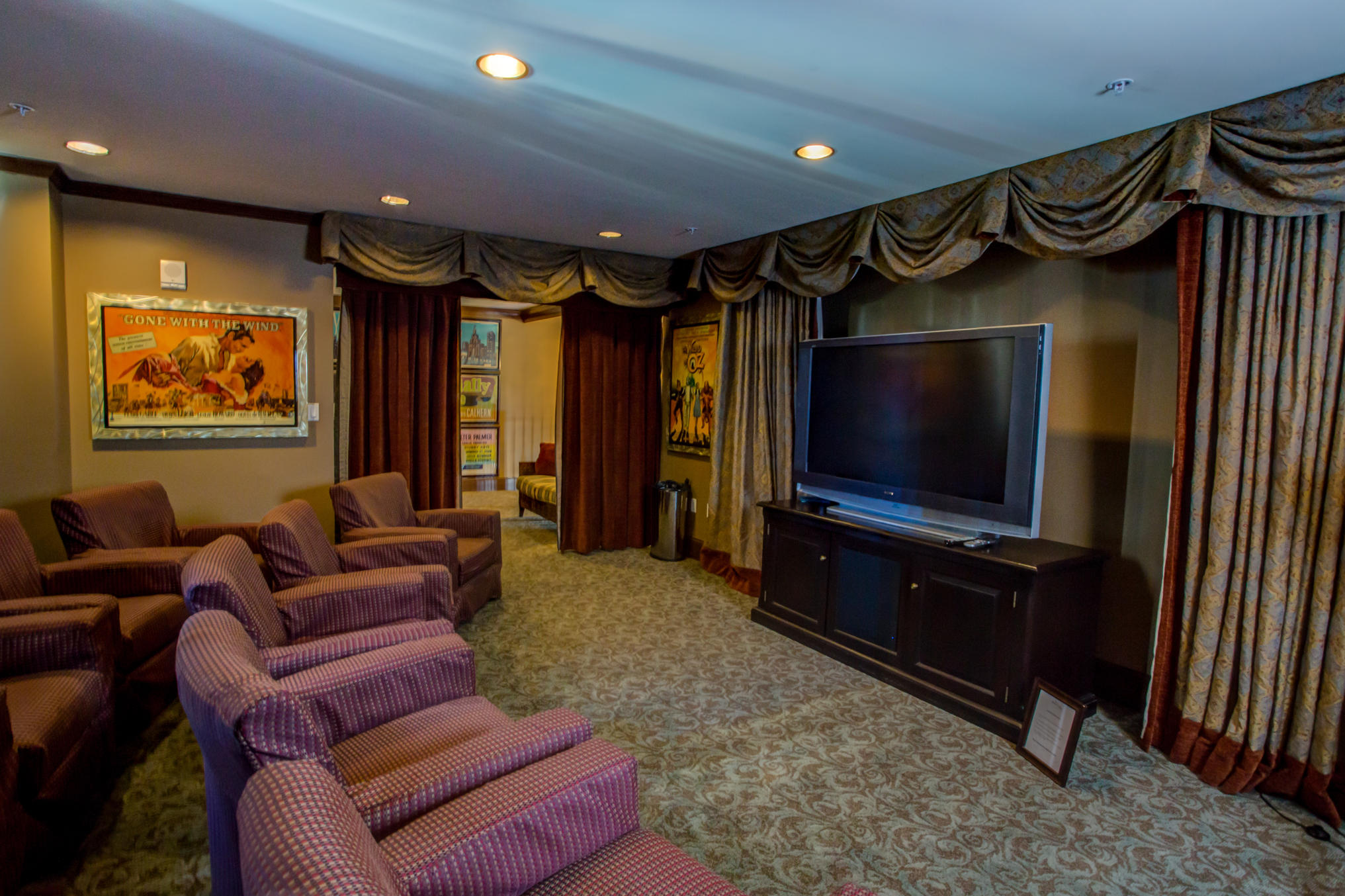 ONE WATER PLACE - Residential