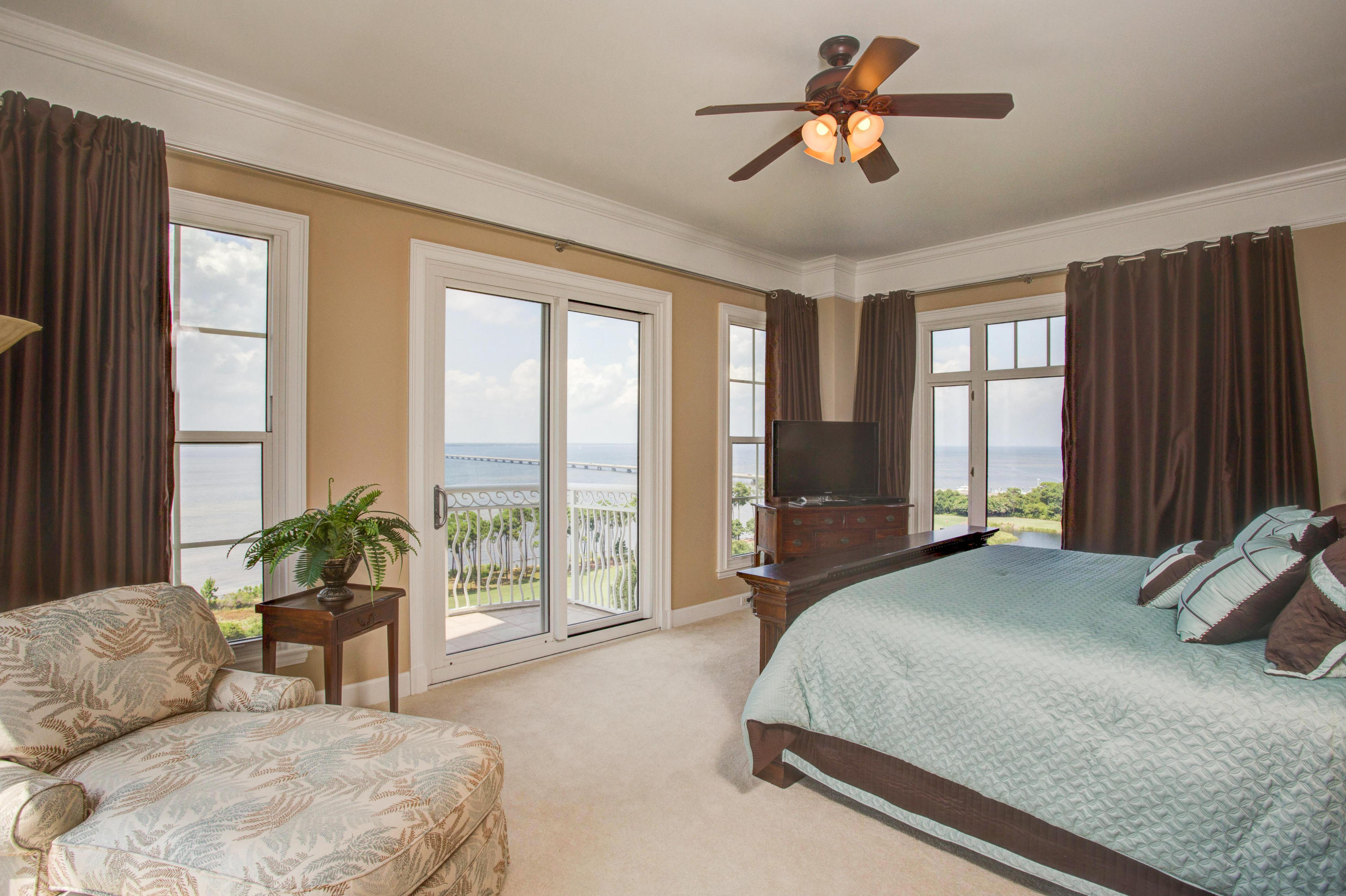 ONE WATER PLACE - Residential