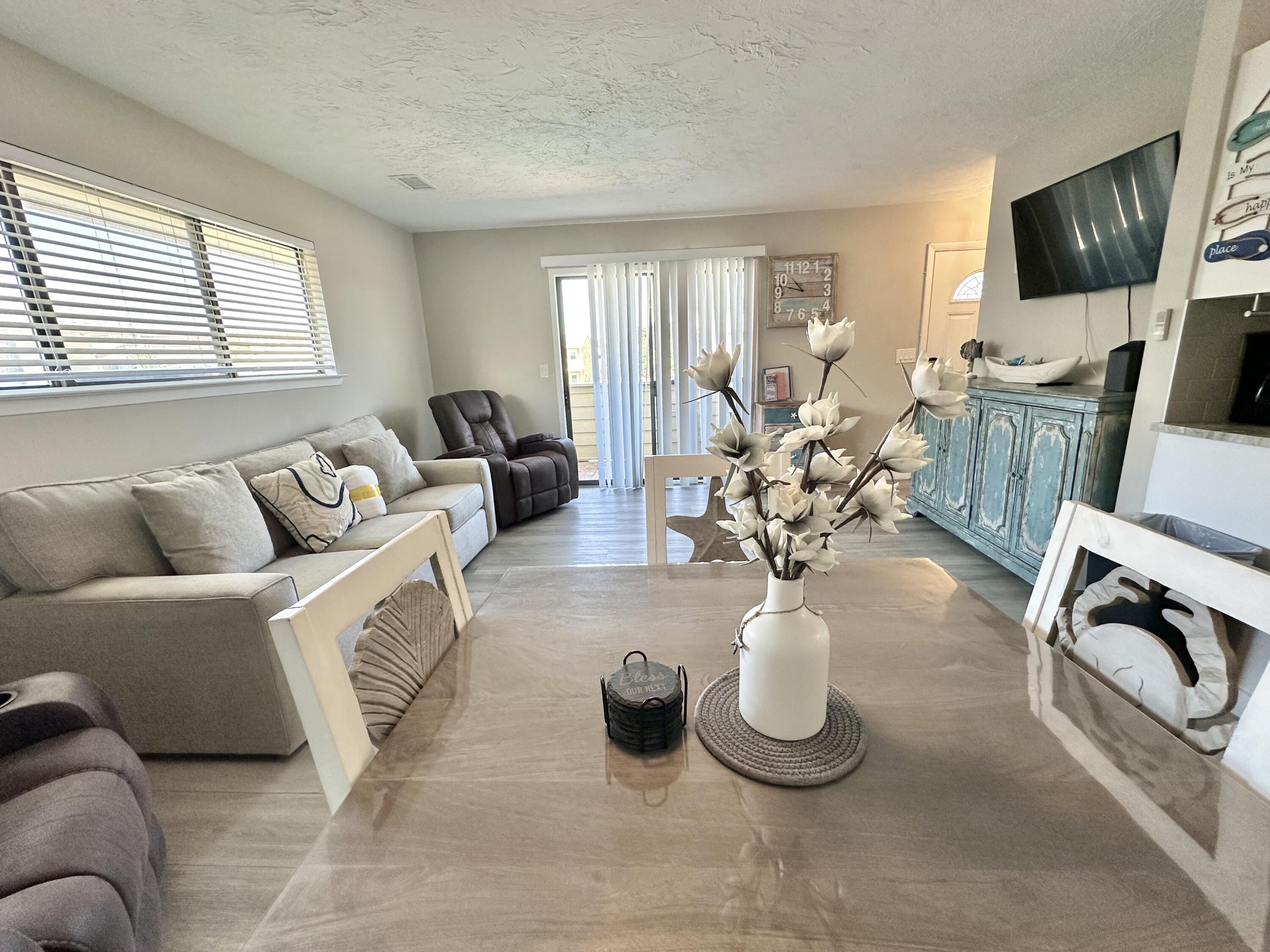 CROSS CREEK CLUB CONDO - Residential