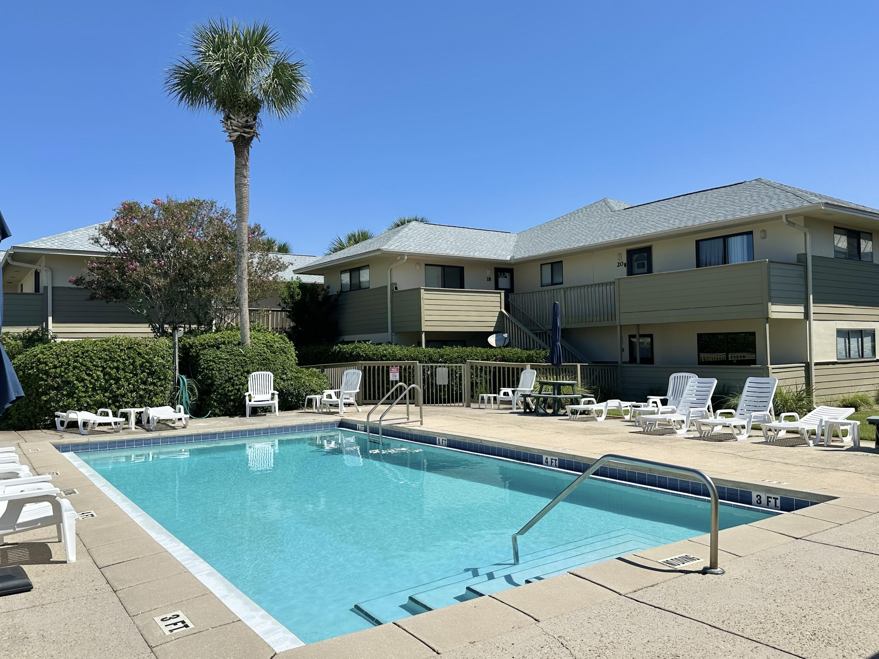 CROSS CREEK CLUB CONDO - Residential