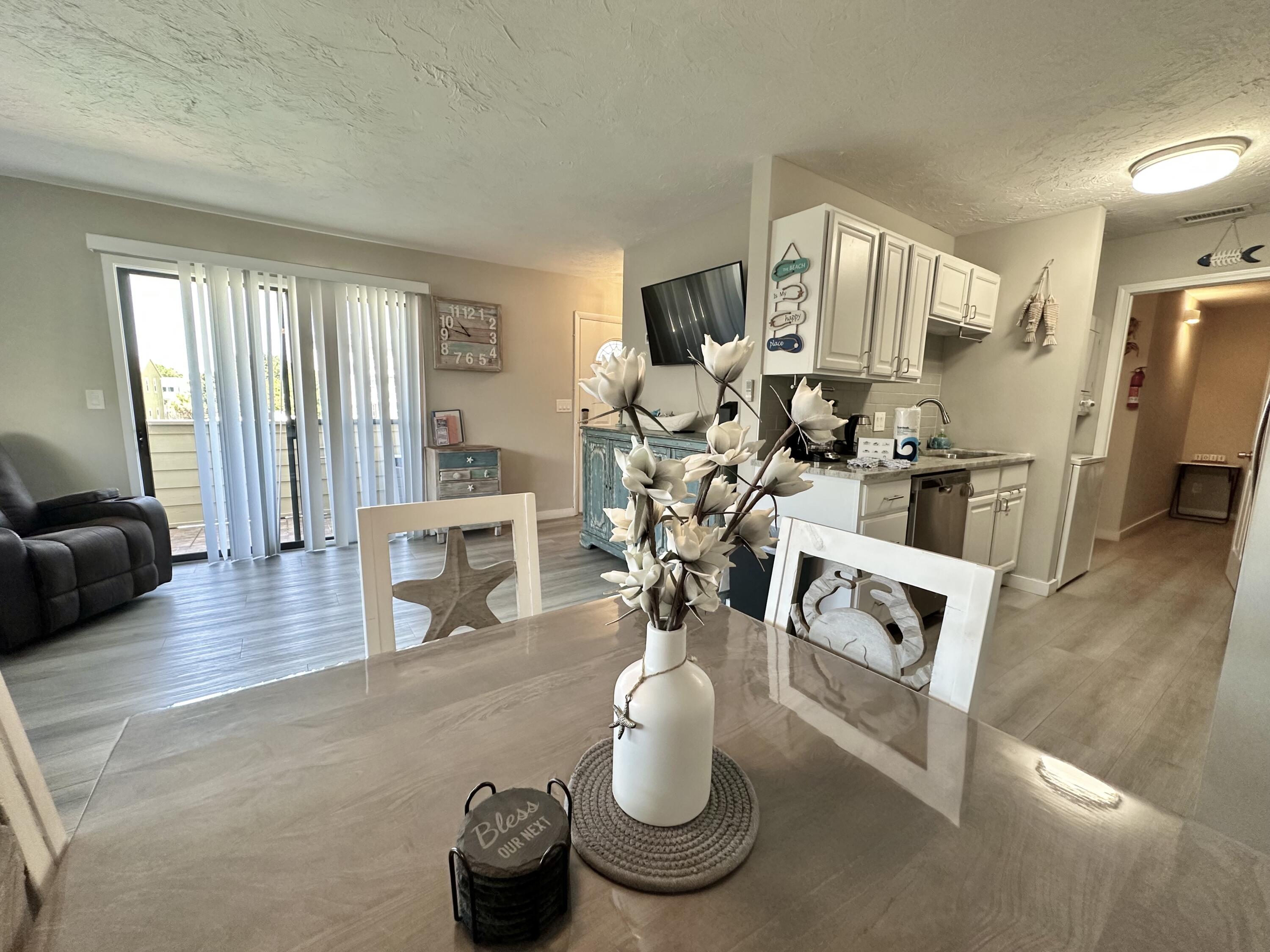 CROSS CREEK CLUB CONDO - Residential