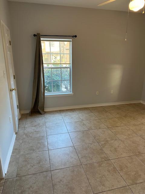 THE OAKS AT NICEVILLE - Residential Lease