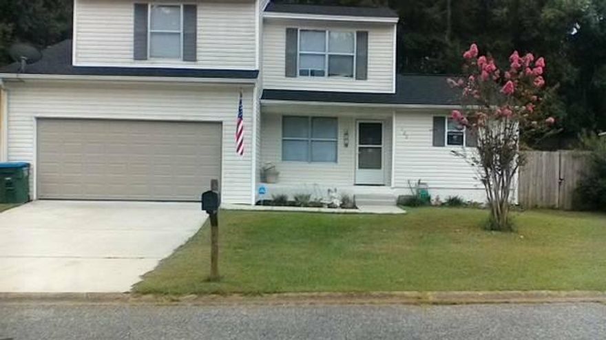 Great home in N. Crestview. Three nice sized bedrooms and two bathrooms. Beautiful open kitchen. Completely renovated two years ago by reputable local builder. Big fenced in backyard, well kept landscaping in front and back.