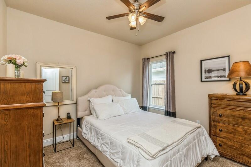 LAGRANGE LANDING - Residential