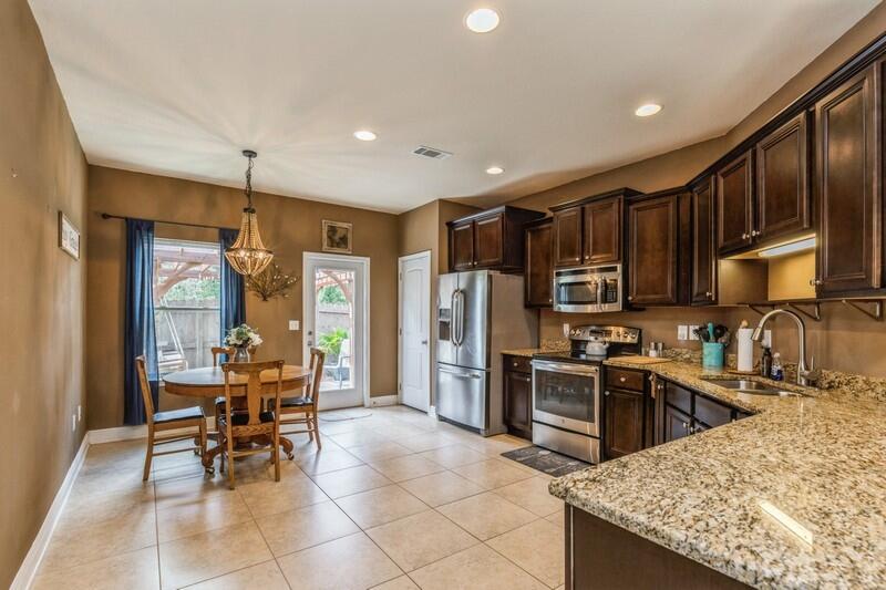 LAGRANGE LANDING - Residential