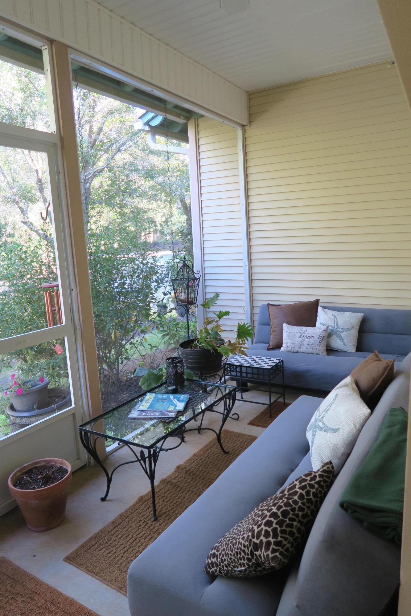 ESCADA - Residential