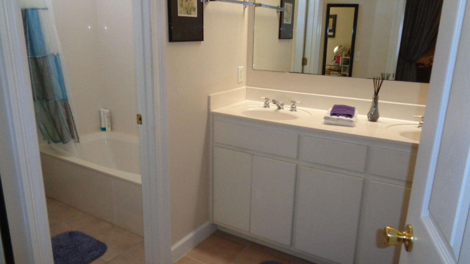 ESCADA - Residential